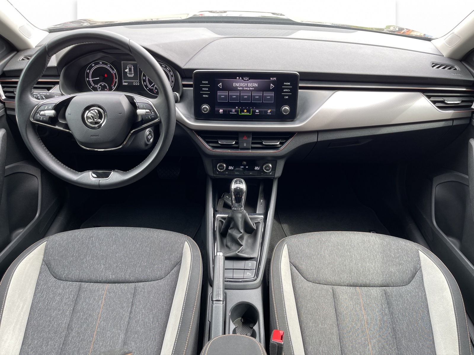 SKODA Kamiq 1.0 TSI Style DSG-image-12
