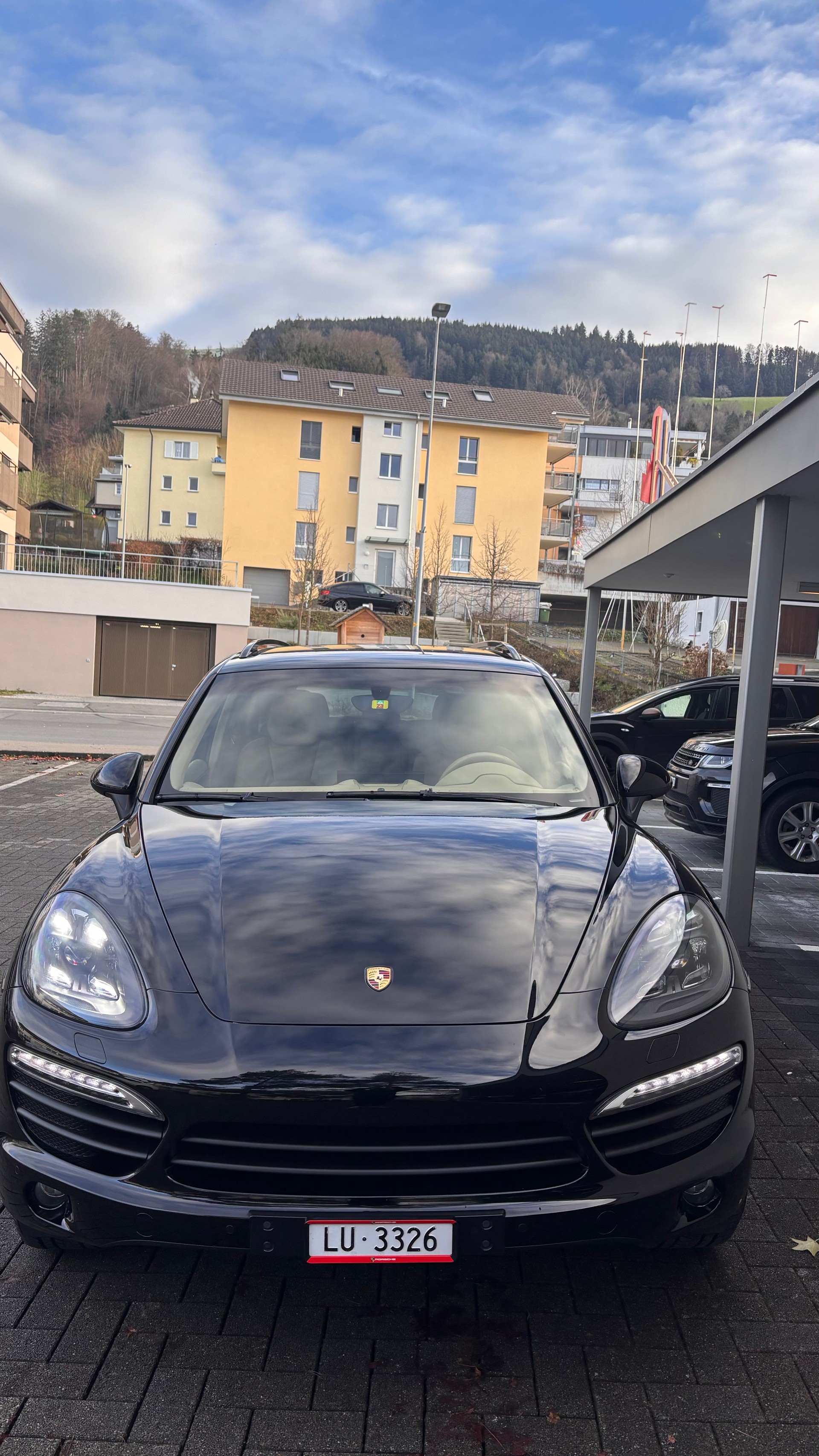 PORSCHE Cayenne S V8-image-2