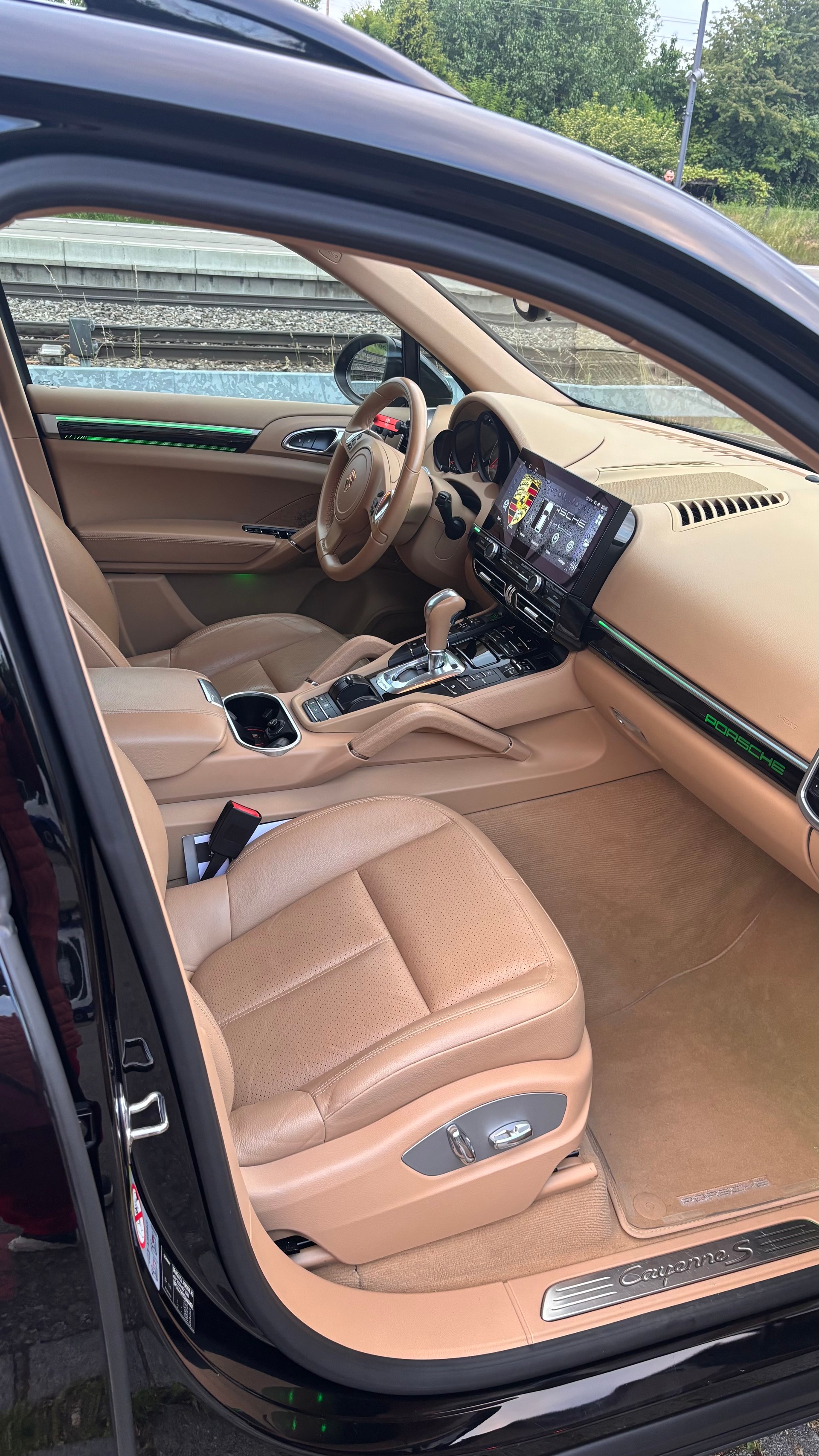 PORSCHE Cayenne S V8-image-7