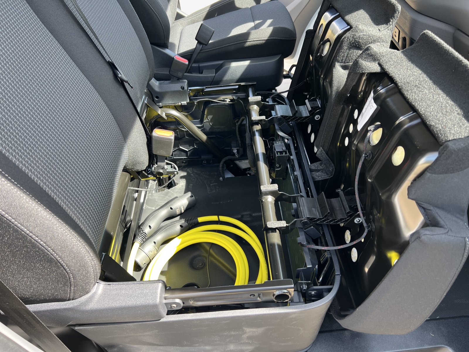 VW e-Transporter 70 kWh-image-11