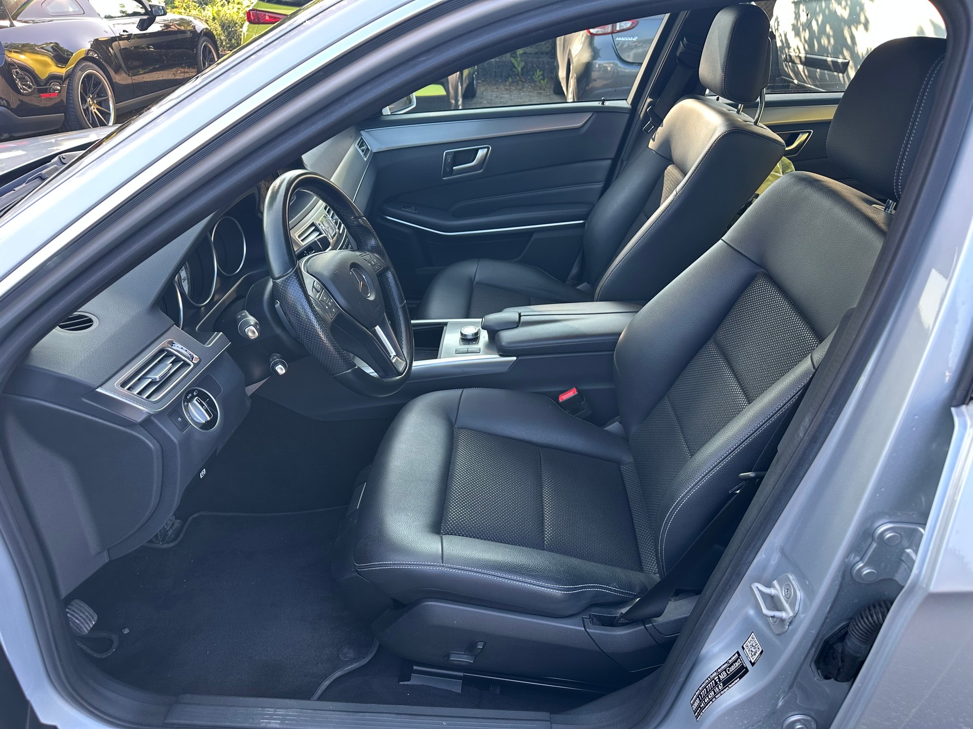 MERCEDES-BENZ E 250 CDI Elégance 4Matic 7G-Tronic-image-9