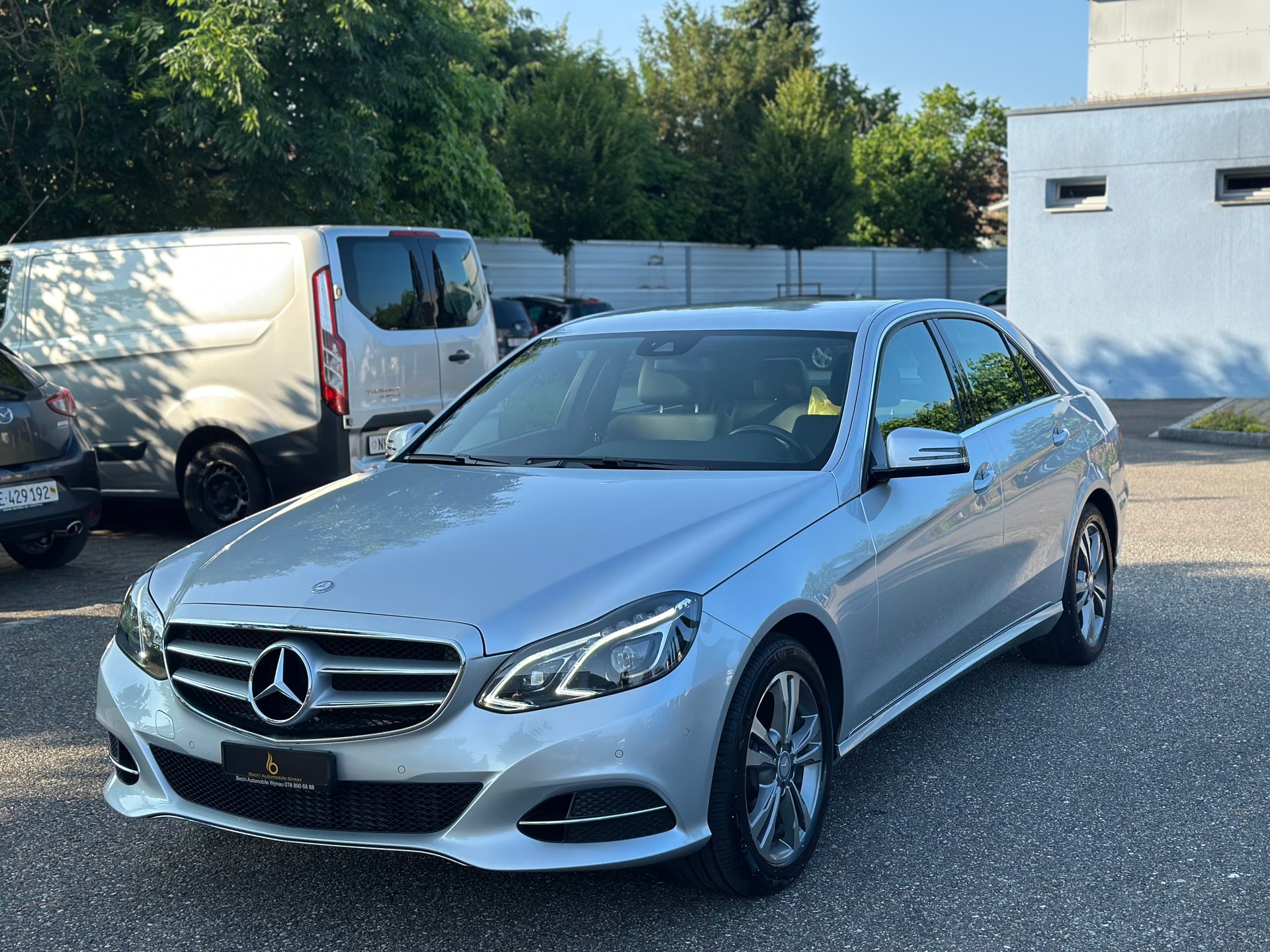 MERCEDES-BENZ E 250 CDI Elégance 4Matic 7G-Tronic-image-3