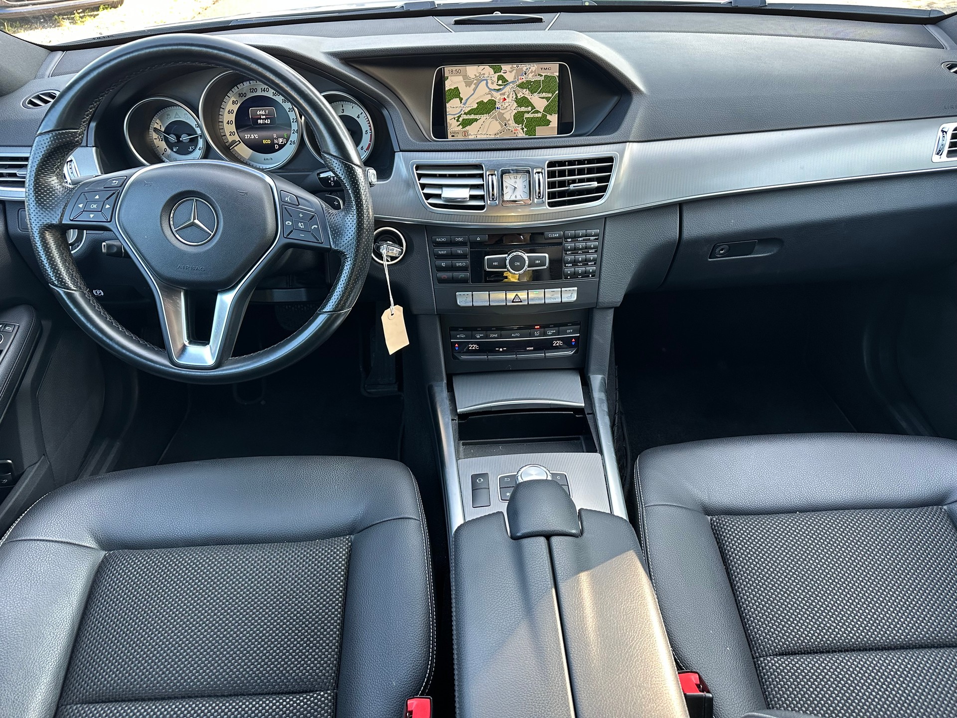 MERCEDES-BENZ E 250 CDI Elégance 4Matic 7G-Tronic-image-7