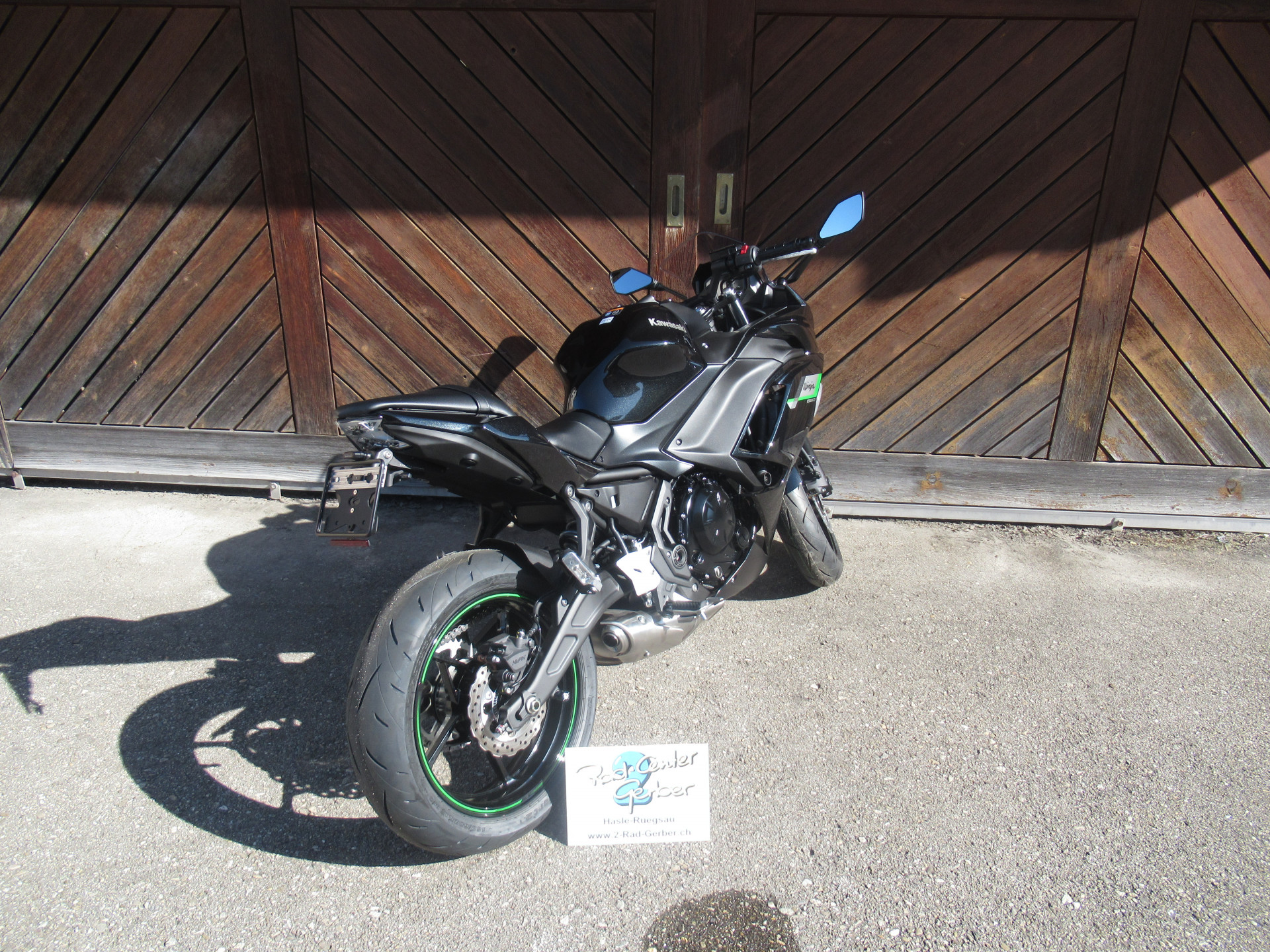 KAWASAKI Ninja 650-showroom-element-3