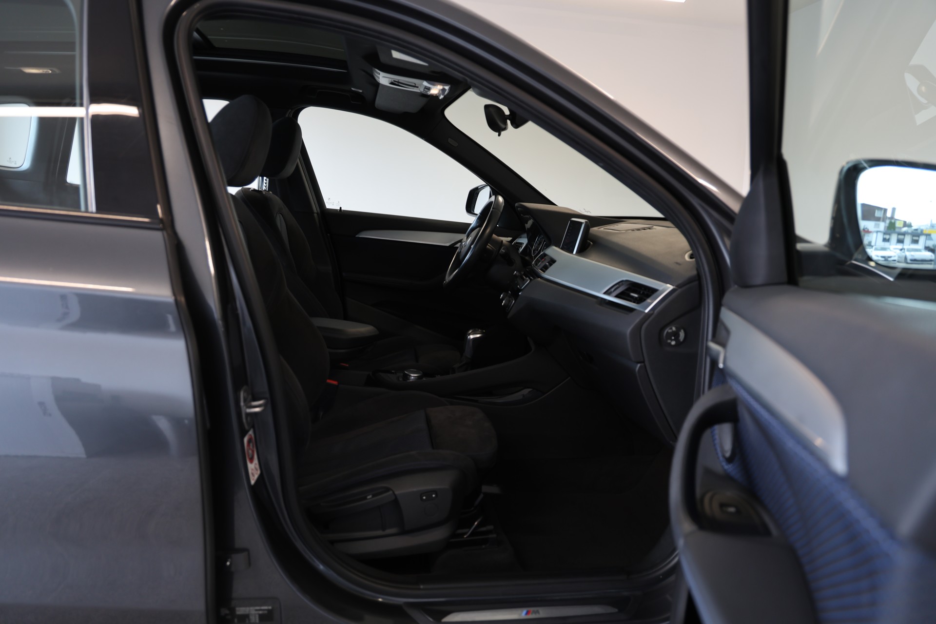 BMW X1 xDrive 25d M Sport Steptronic-image-10