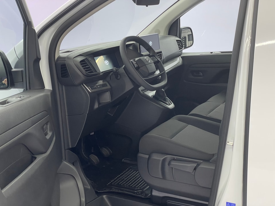 PROACE Van L1 2.0 D Advanced