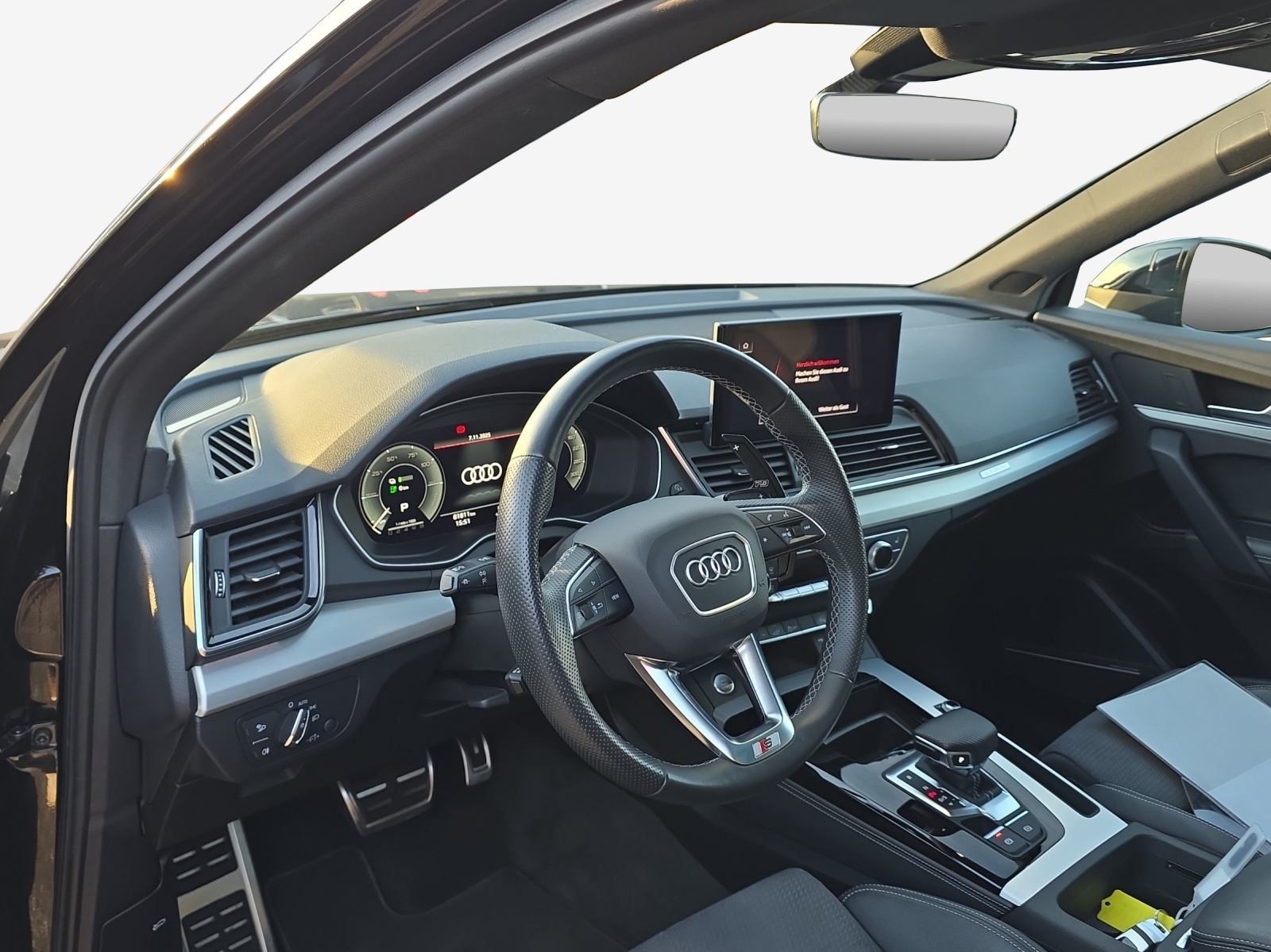 AUDI Q5 Sportback 55 TFSI e PHEV S line quattro S-tronic-image-9