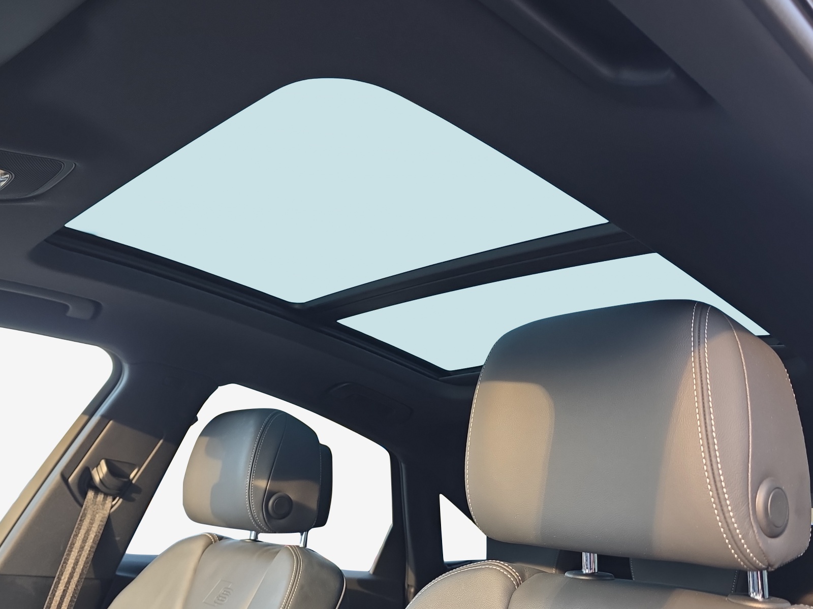 AUDI Q5 Sportback 55 TFSI e PHEV S line quattro S-tronic-image-15