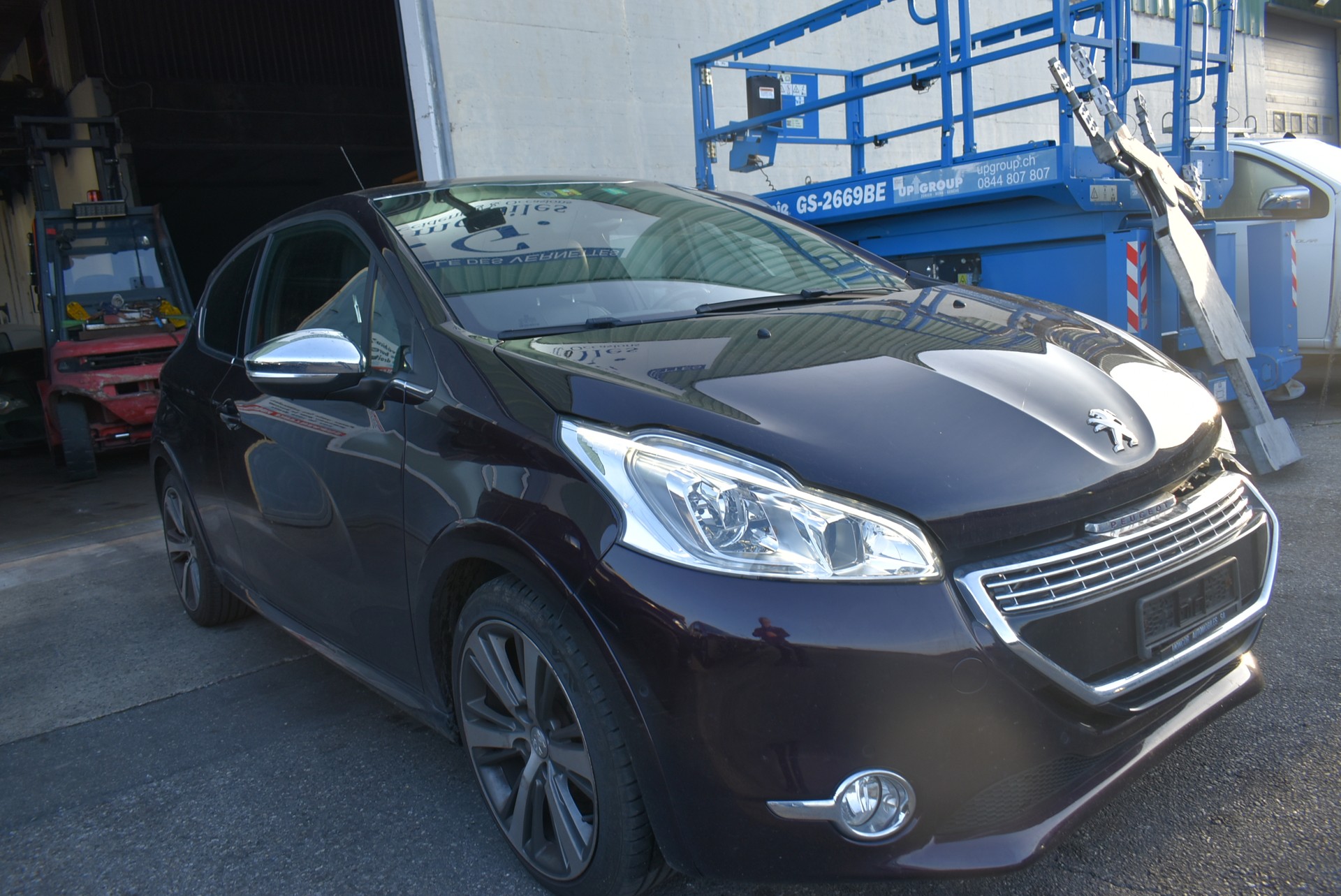 PEUGEOT 208 1.6 Turbo Allure-image-3