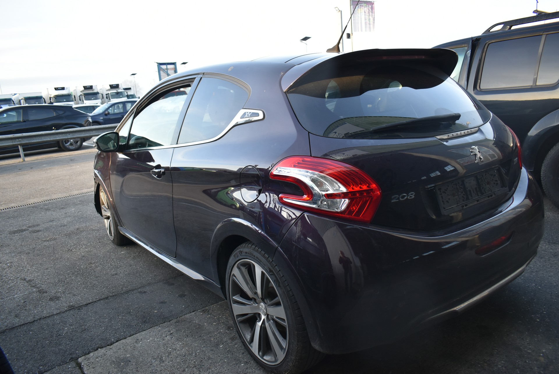 PEUGEOT 208 1.6 Turbo Allure-image-6