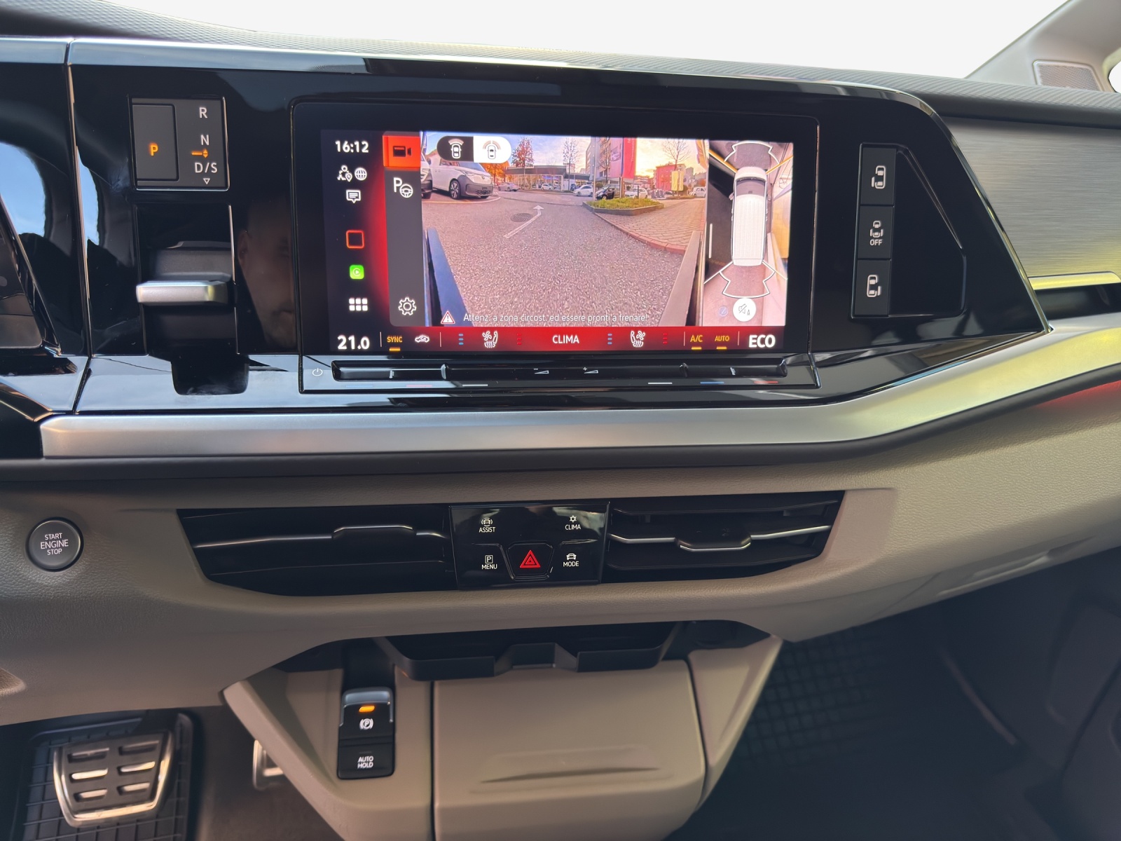 VW Multivan 1.5 eHybrid Style Liberty 4Motion DSG-image-8