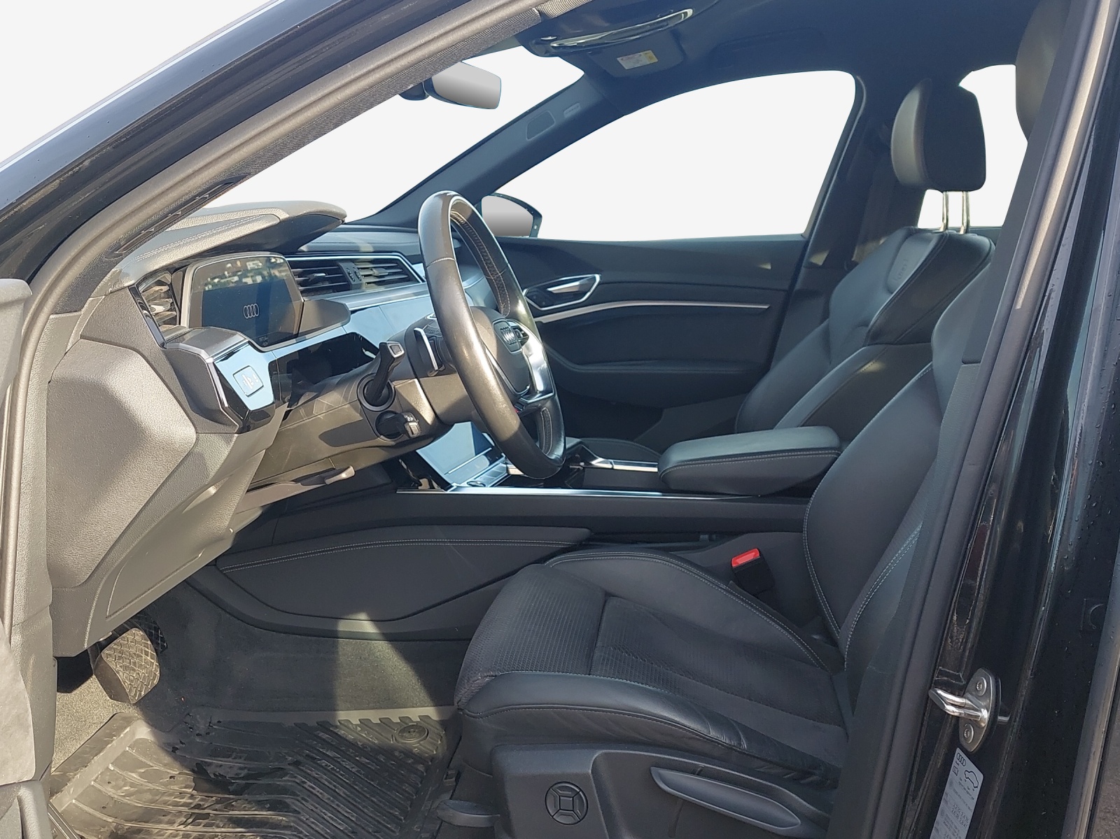 AUDI e-tron 55 Sportback S Line quattro-image-8