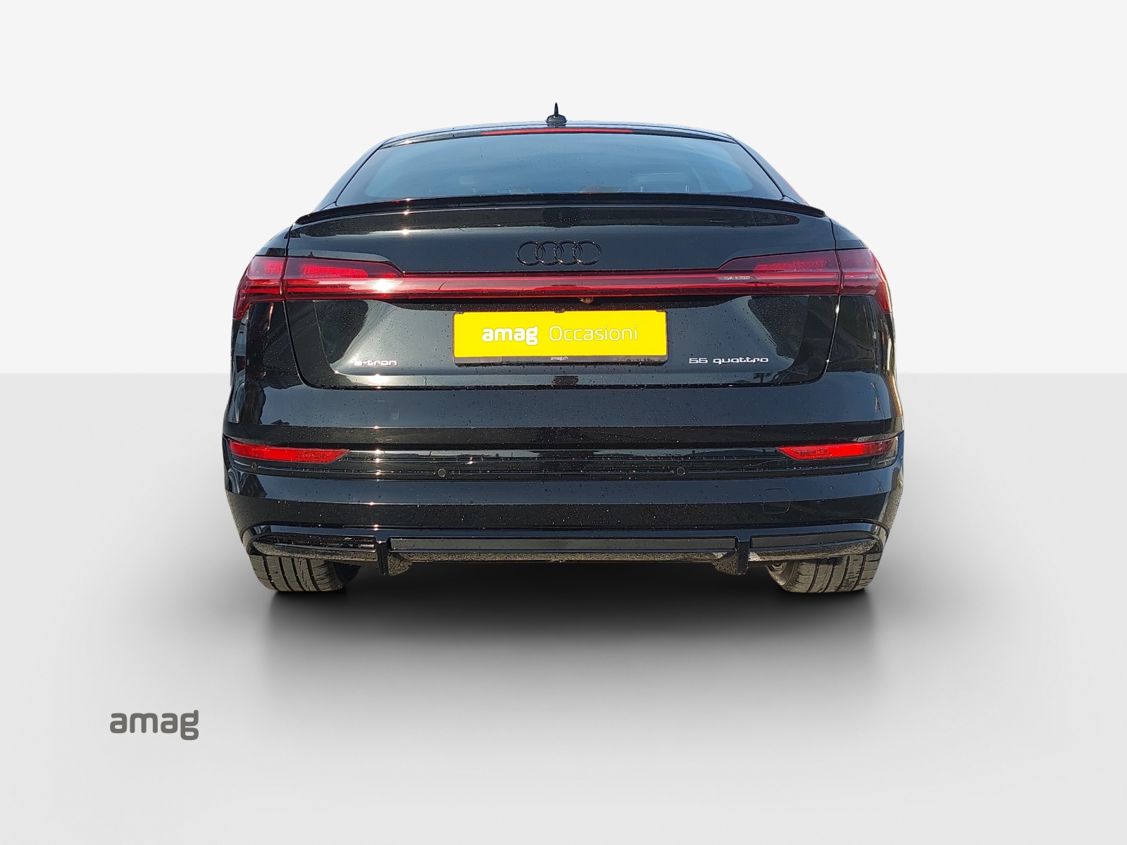 AUDI e-tron 55 Sportback S Line quattro-image-4