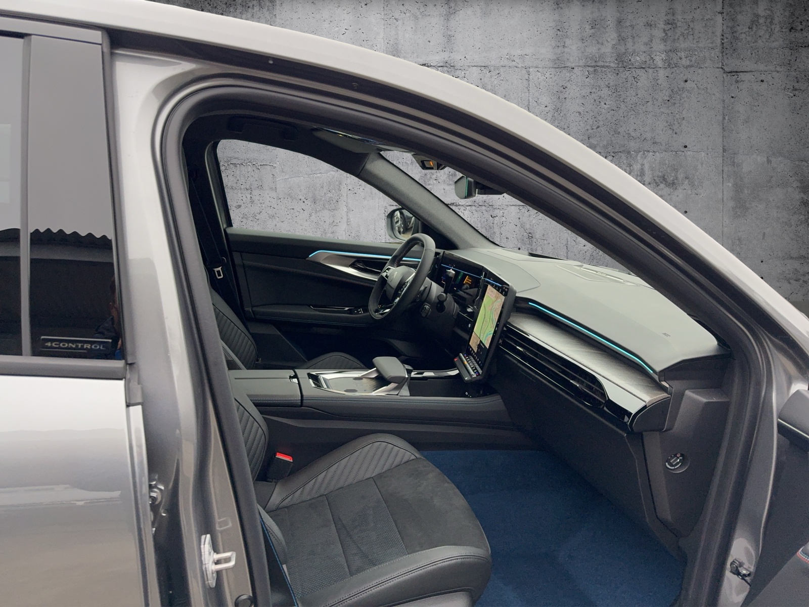 RENAULT Rafale 1.2 E-Tech Plug-in Hybrid 300 4x4 Atelier Alpine-image-23