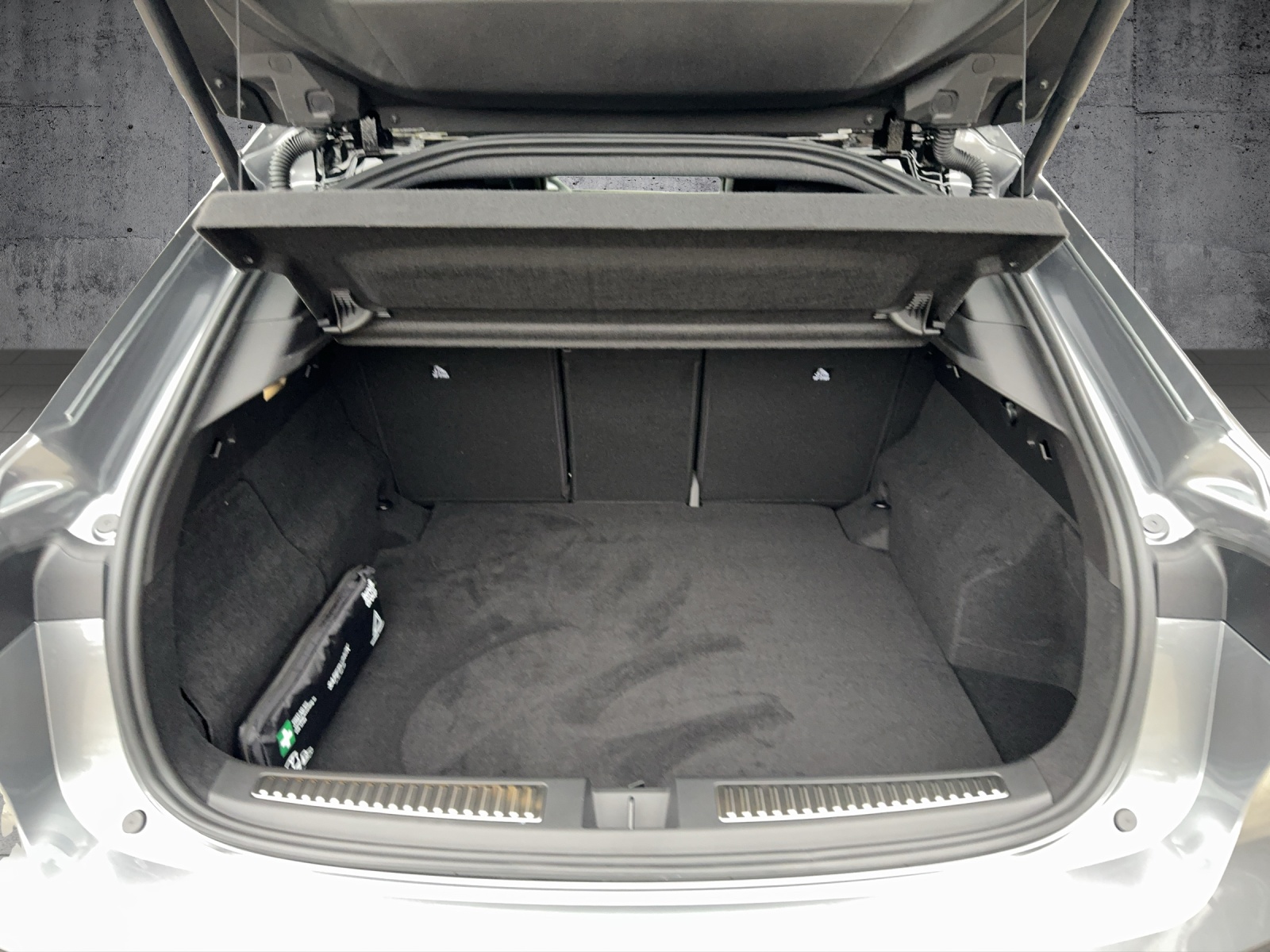 RENAULT Rafale 1.2 E-Tech Plug-in Hybrid 300 4x4 Atelier Alpine-image-27