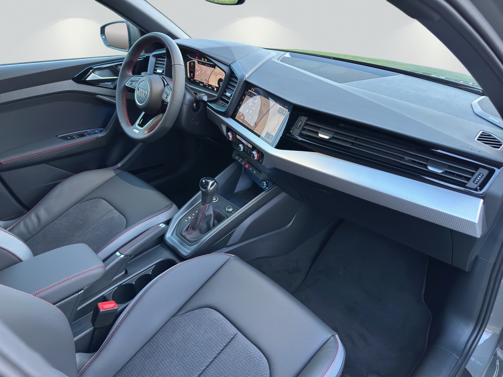 AUDI A1 Sportback 35 TFSI S Line S-tronic-image-7