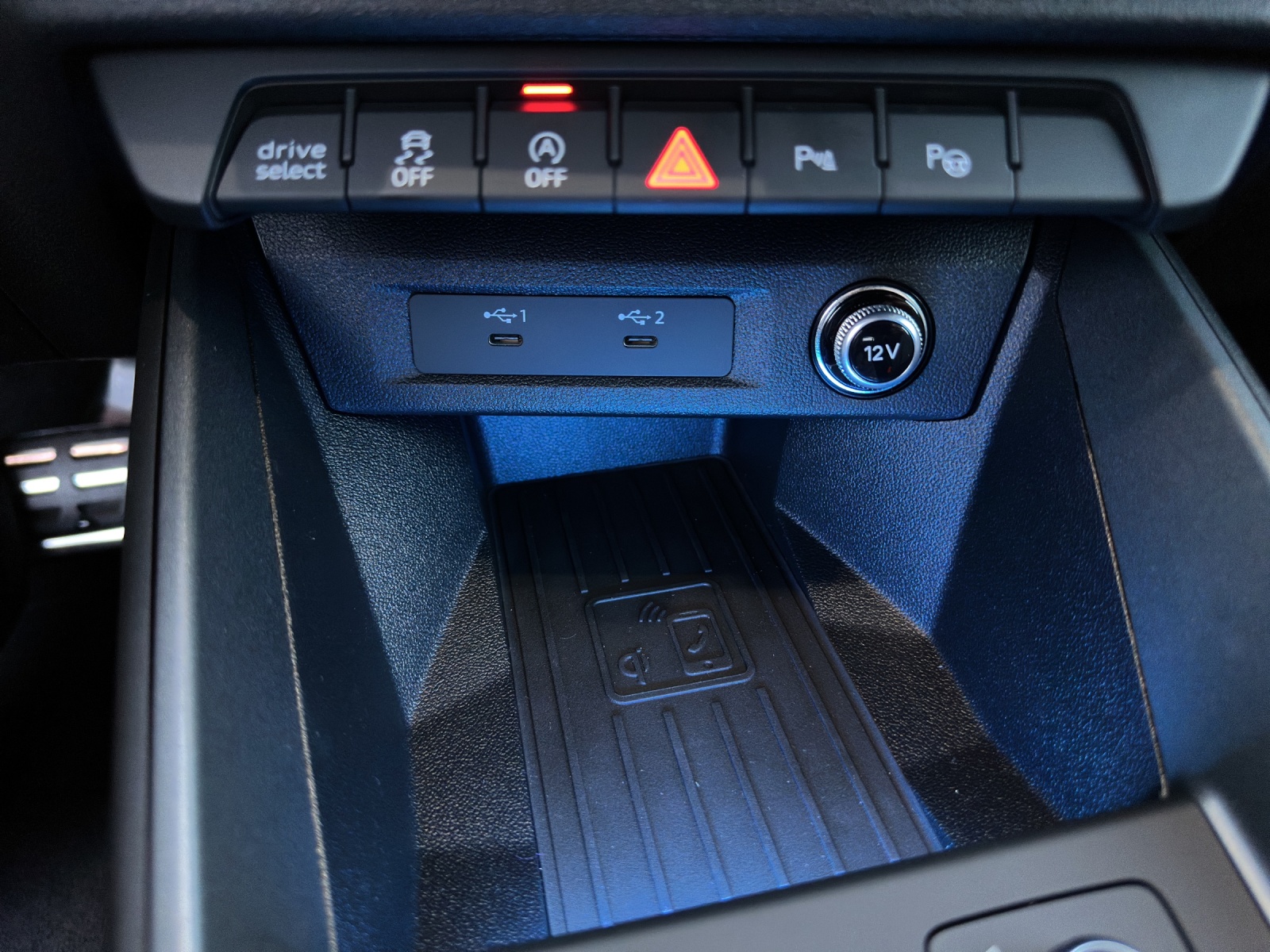 AUDI A1 Sportback 35 TFSI S Line S-tronic-image-17