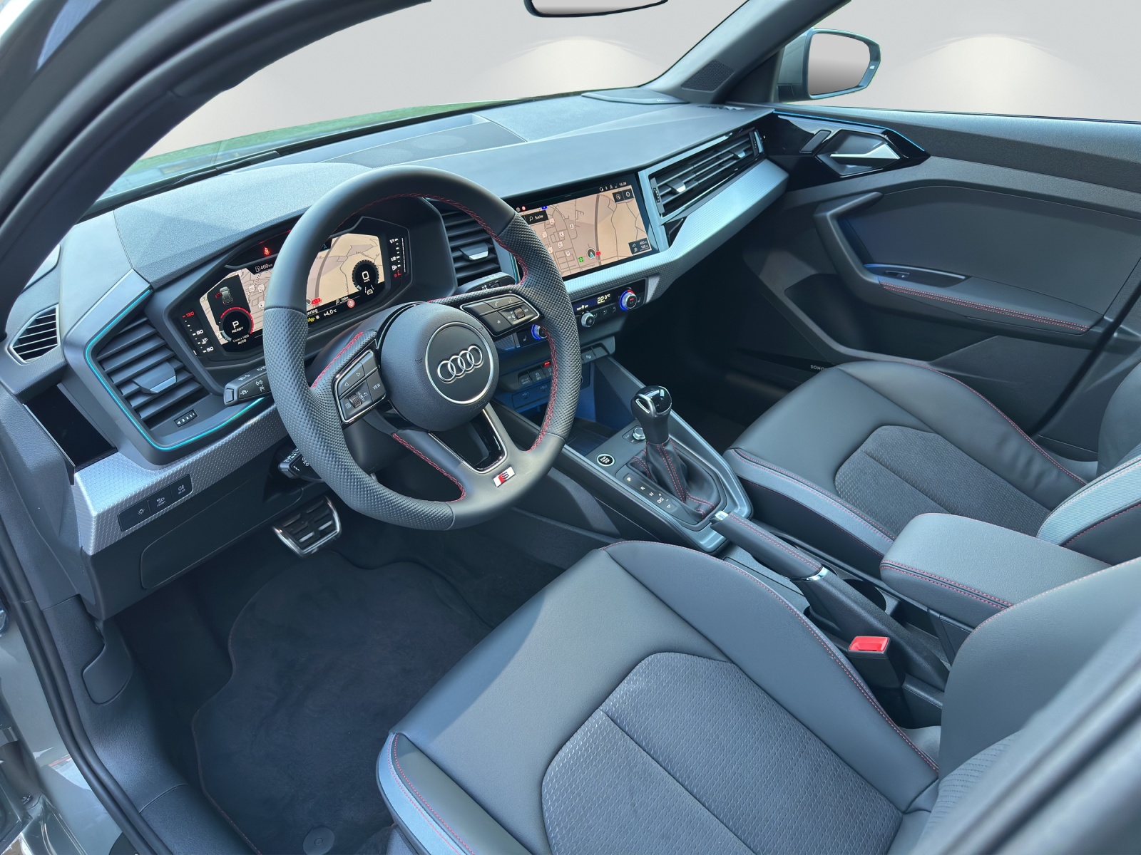 AUDI A1 Sportback 35 TFSI S Line S-tronic-image-4