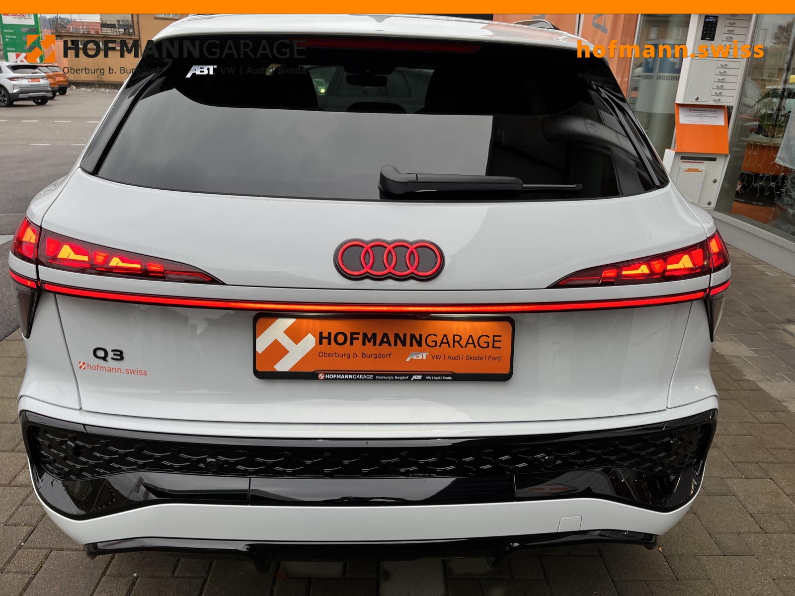 AUDI Q3 SUV e-hybrid 200 kW S-tronic-image-8