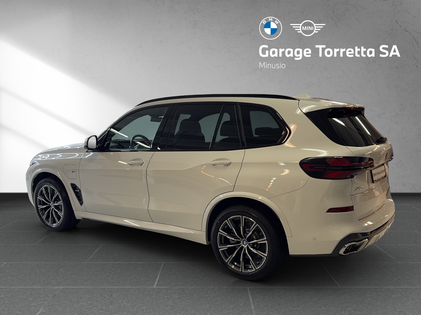 BMW X5 xDrive 50e M Sport Steptronic-image-3