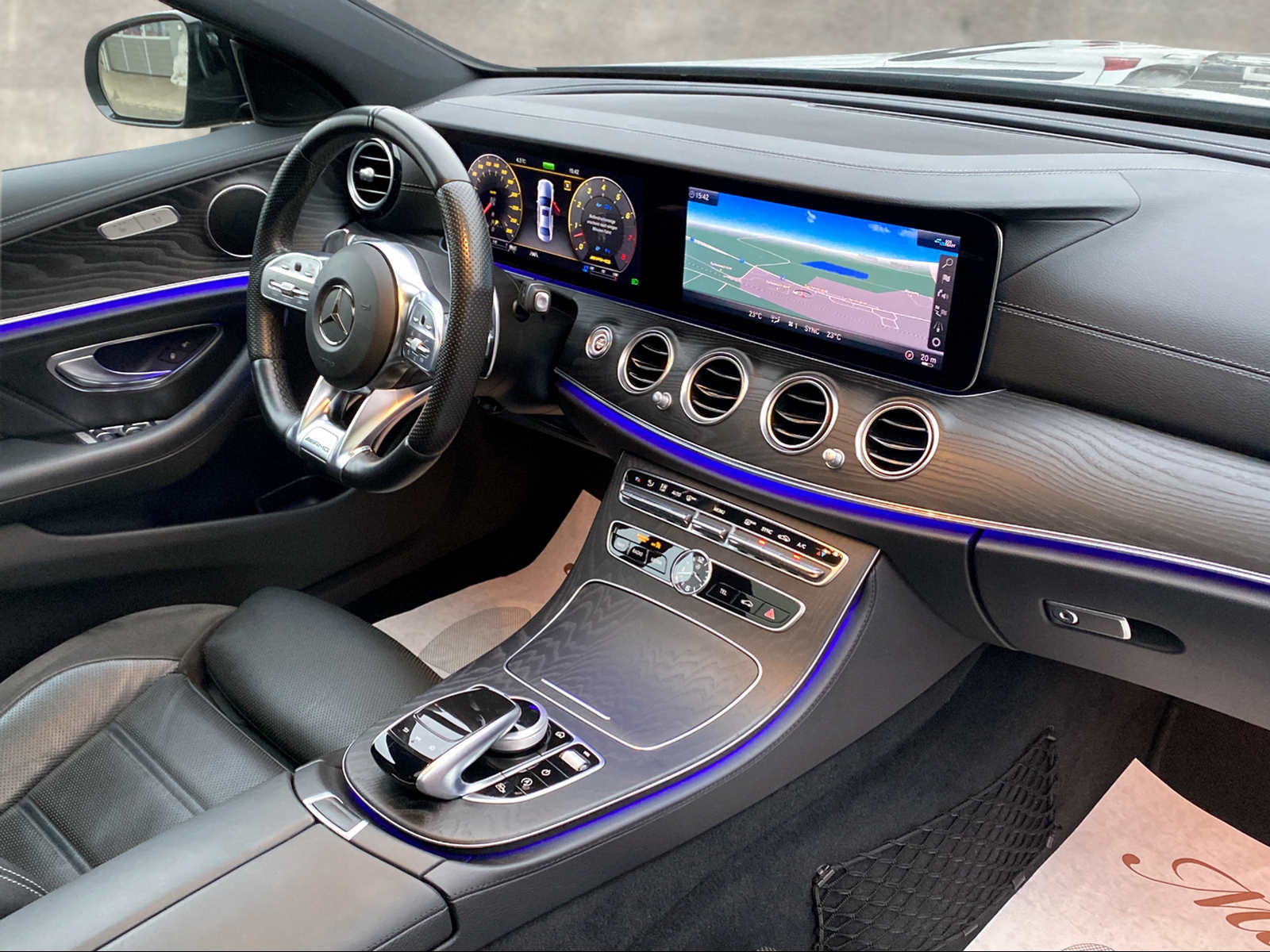 MERCEDES-BENZ AMG E 53 4Matic+ Speedshift 9G-TCT-image-9