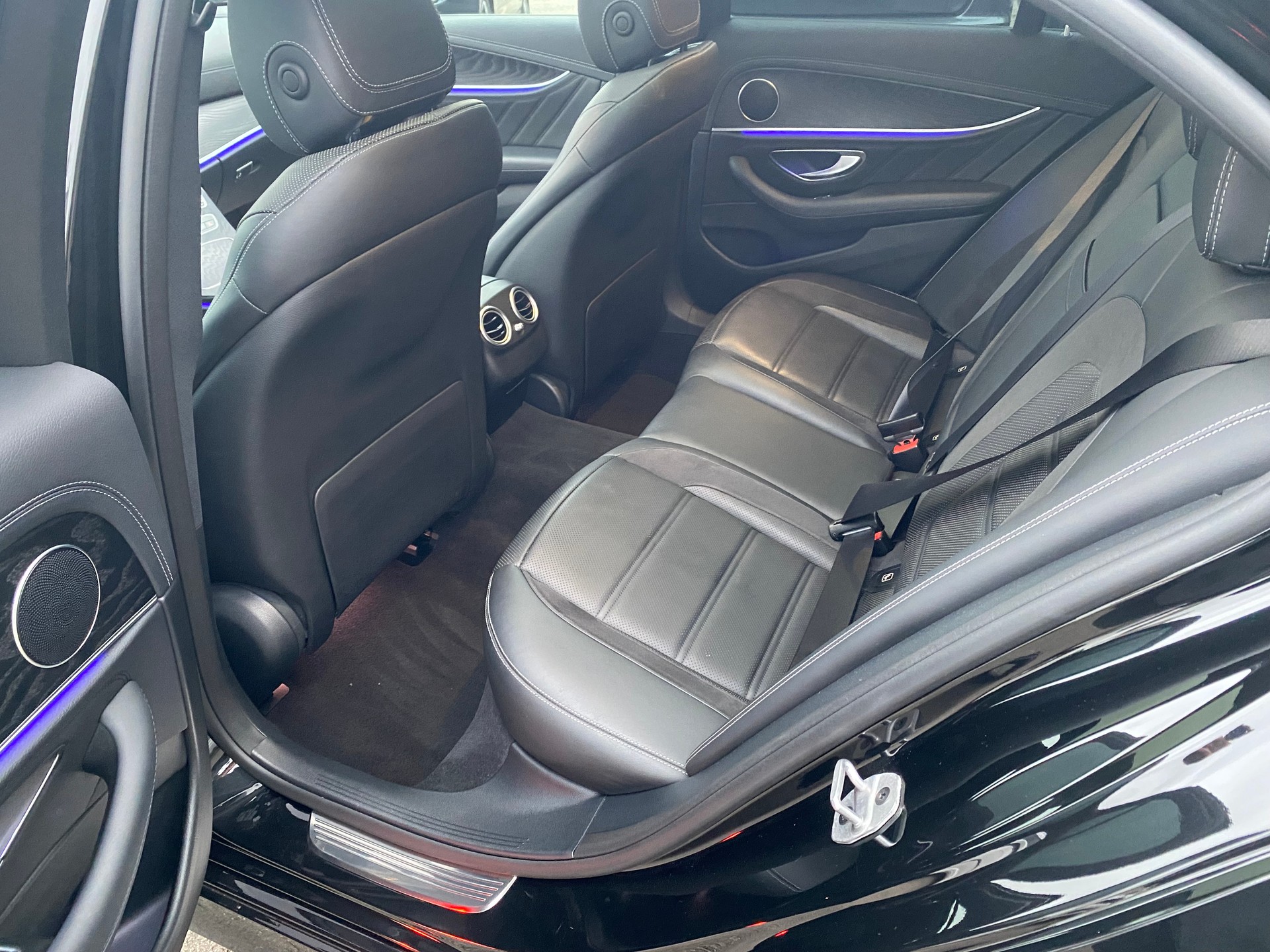 MERCEDES-BENZ AMG E 53 4Matic+ Speedshift 9G-TCT-image-7