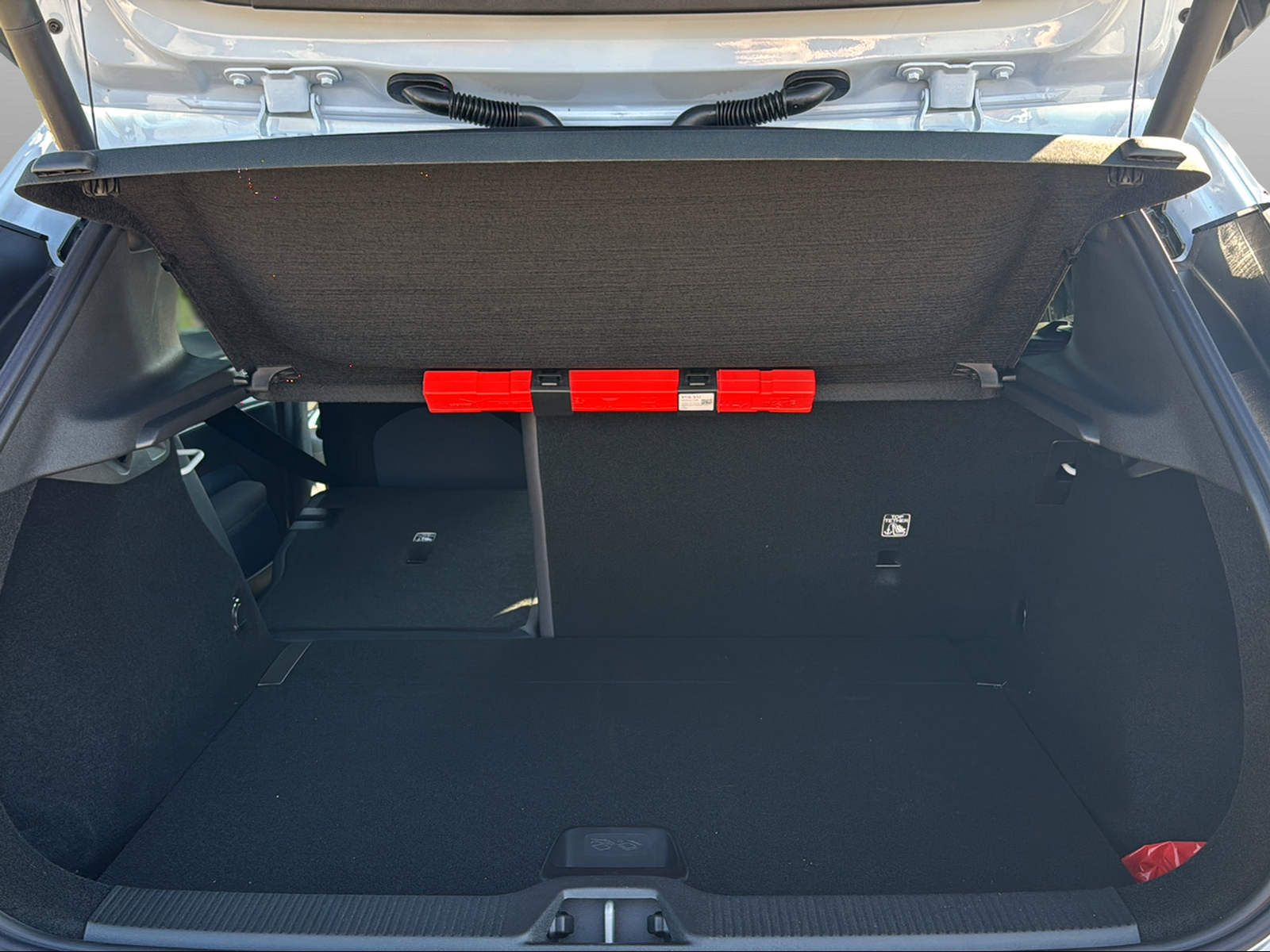 VOLVO EX 30 E60 Plus-image-15