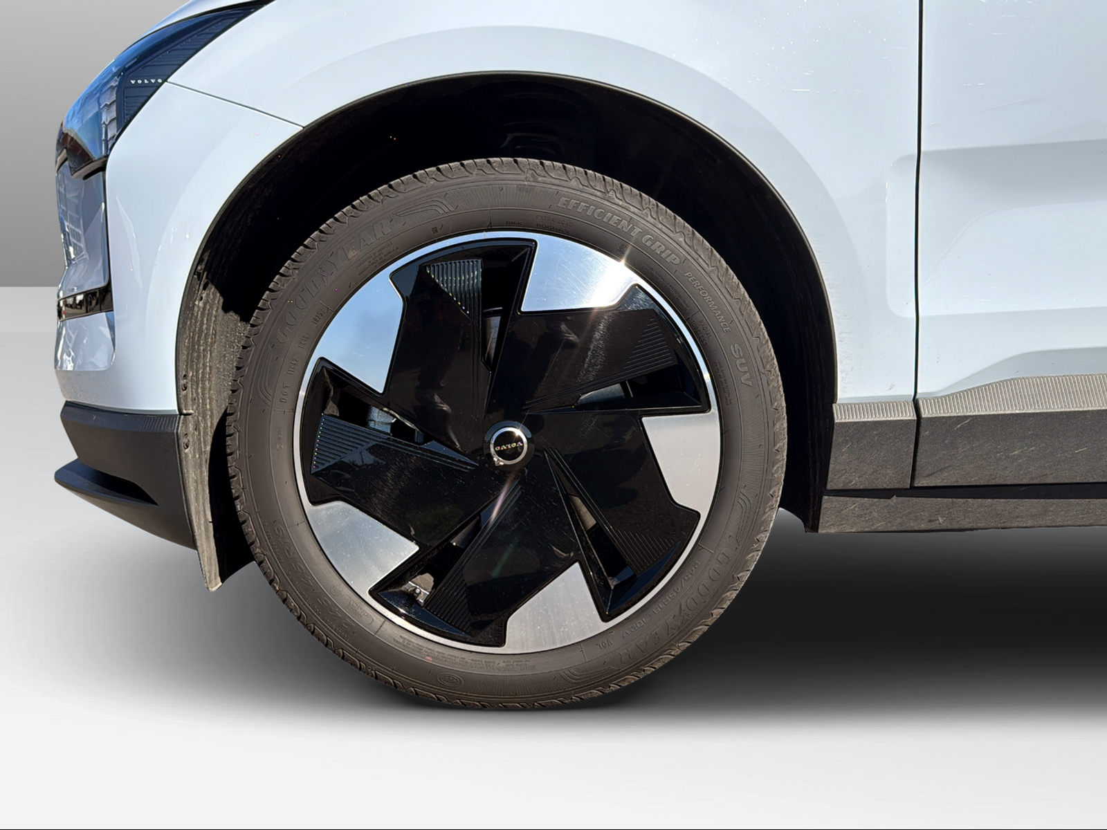 VOLVO EX 30 E60 Plus-image-8
