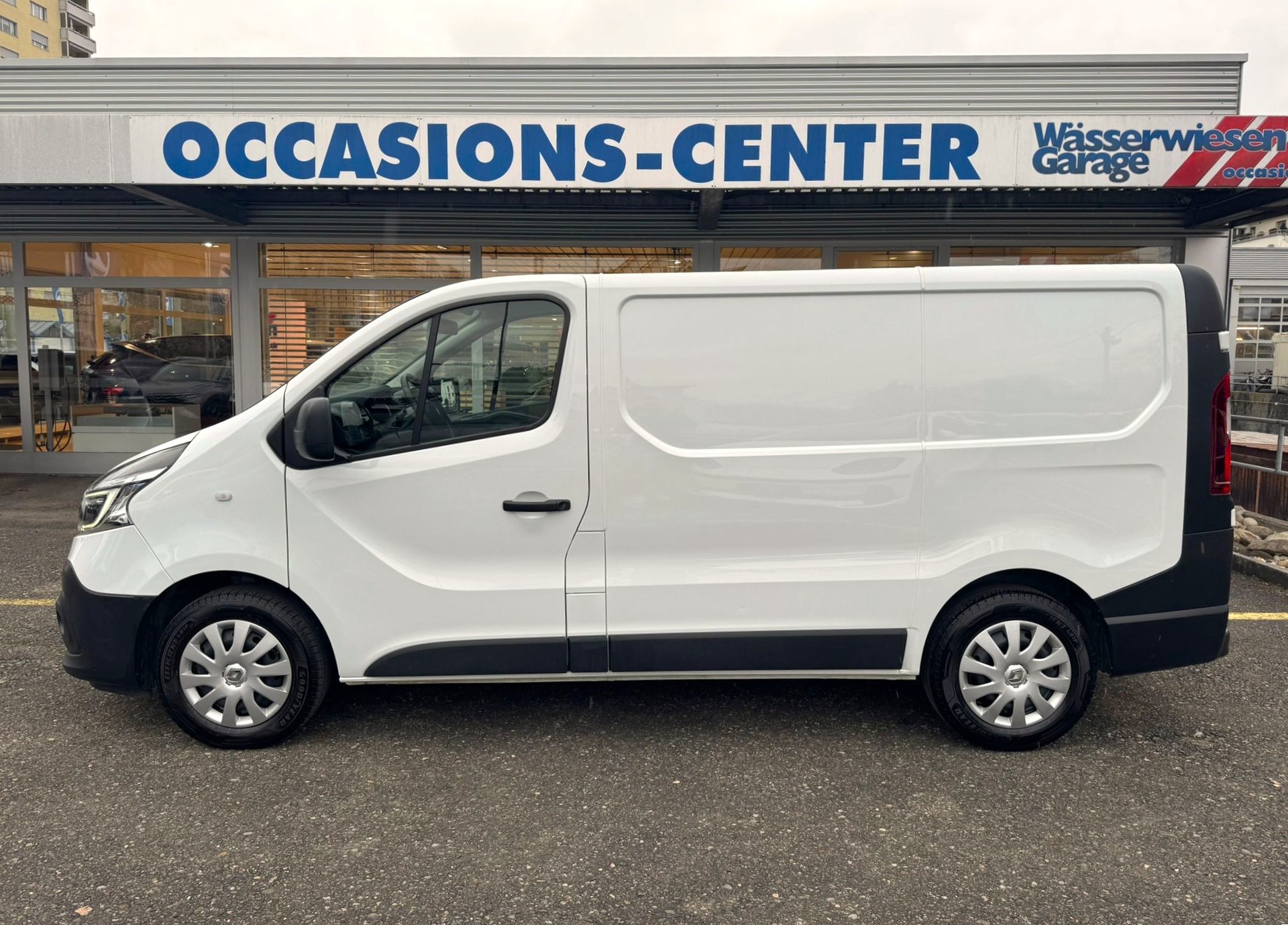 RENAULT Trafic Ene dCi120 2.0 Bus L1H1-image-10