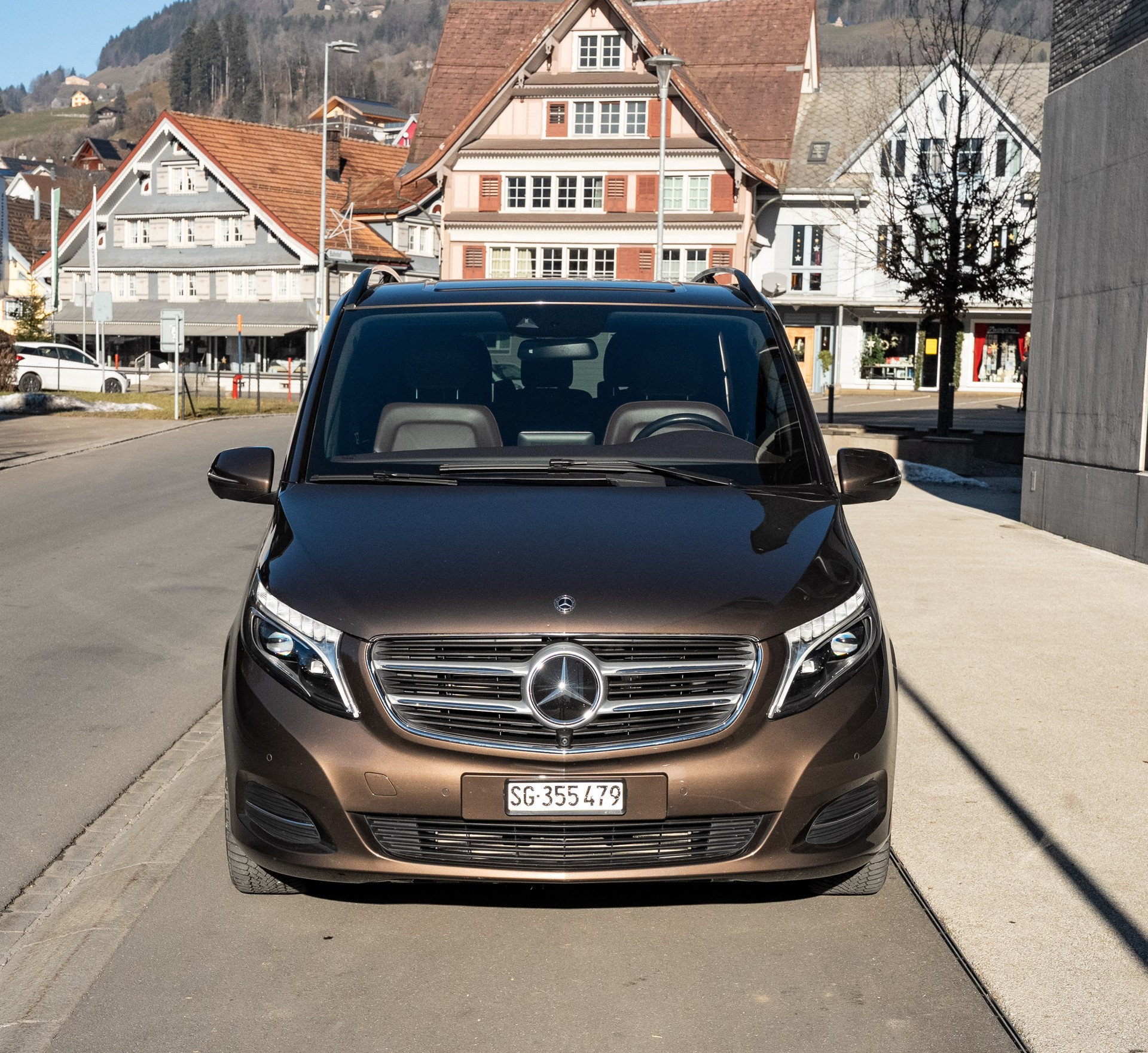 MERCEDES-BENZ V 250 d Swiss Edition extralang 4M 7G-Tronic-image-2