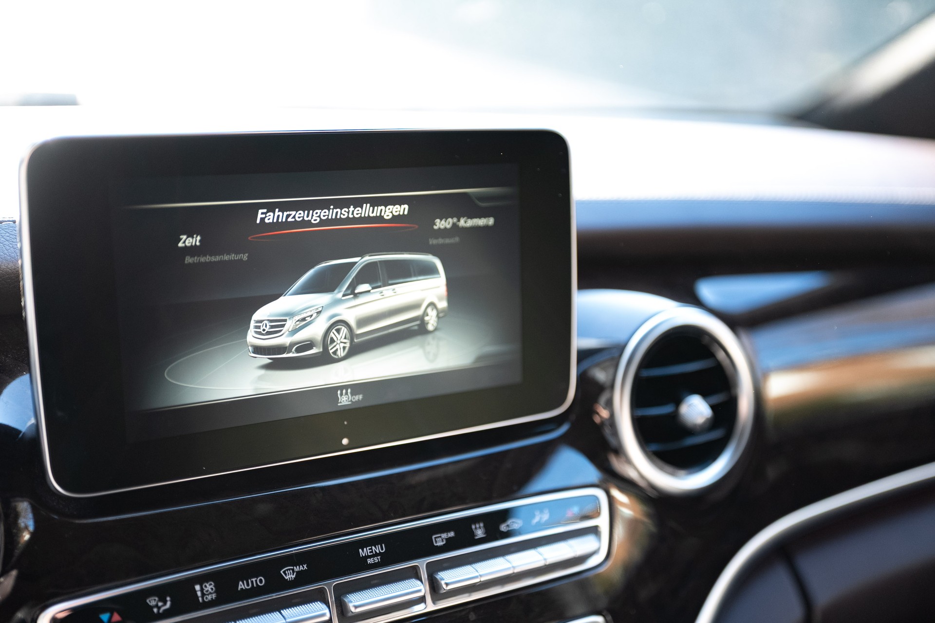 MERCEDES-BENZ V 250 d Swiss Edition extralang 4M 7G-Tronic-image-10