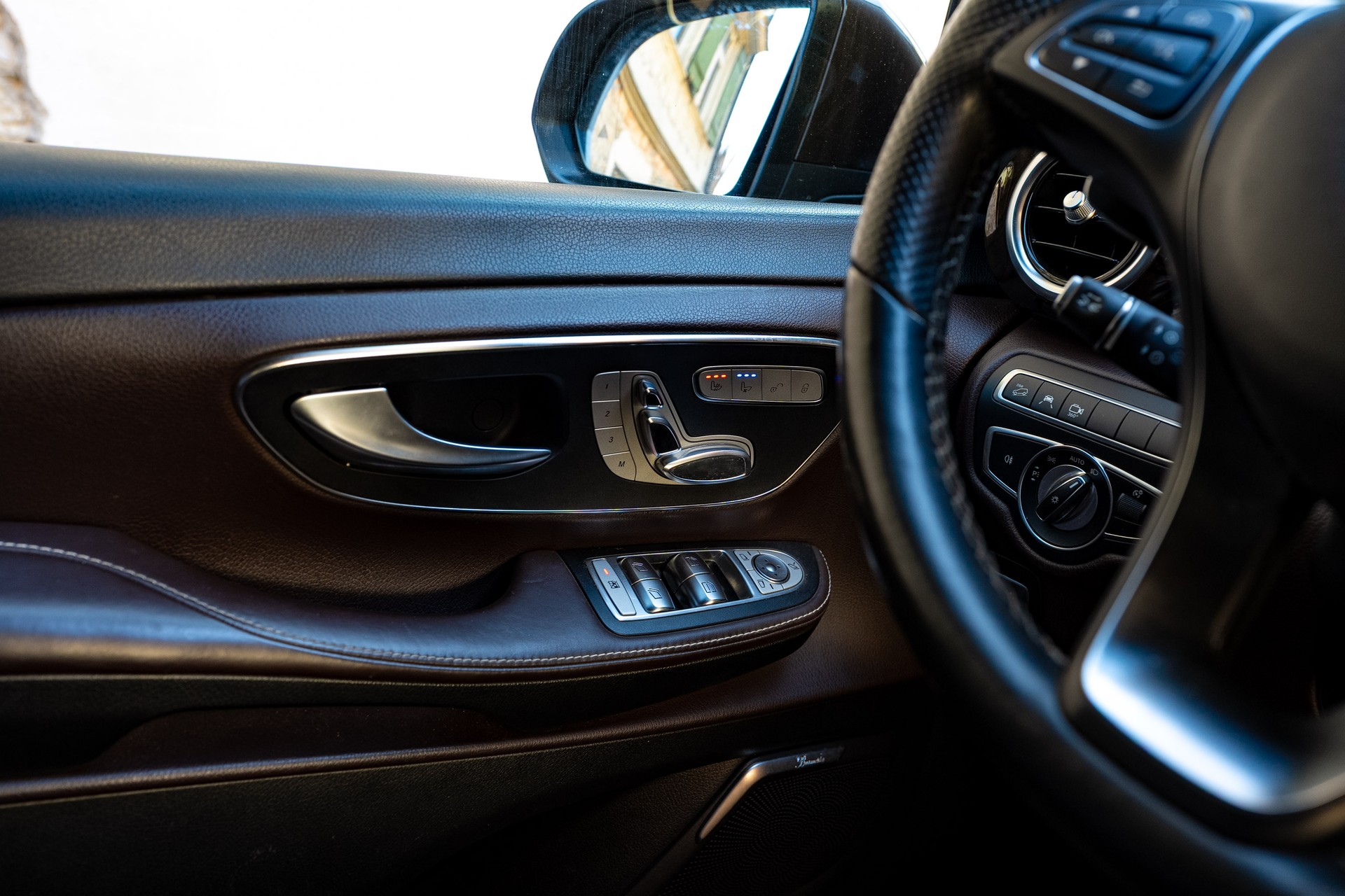 MERCEDES-BENZ V 250 d Swiss Edition extralang 4M 7G-Tronic-image-13