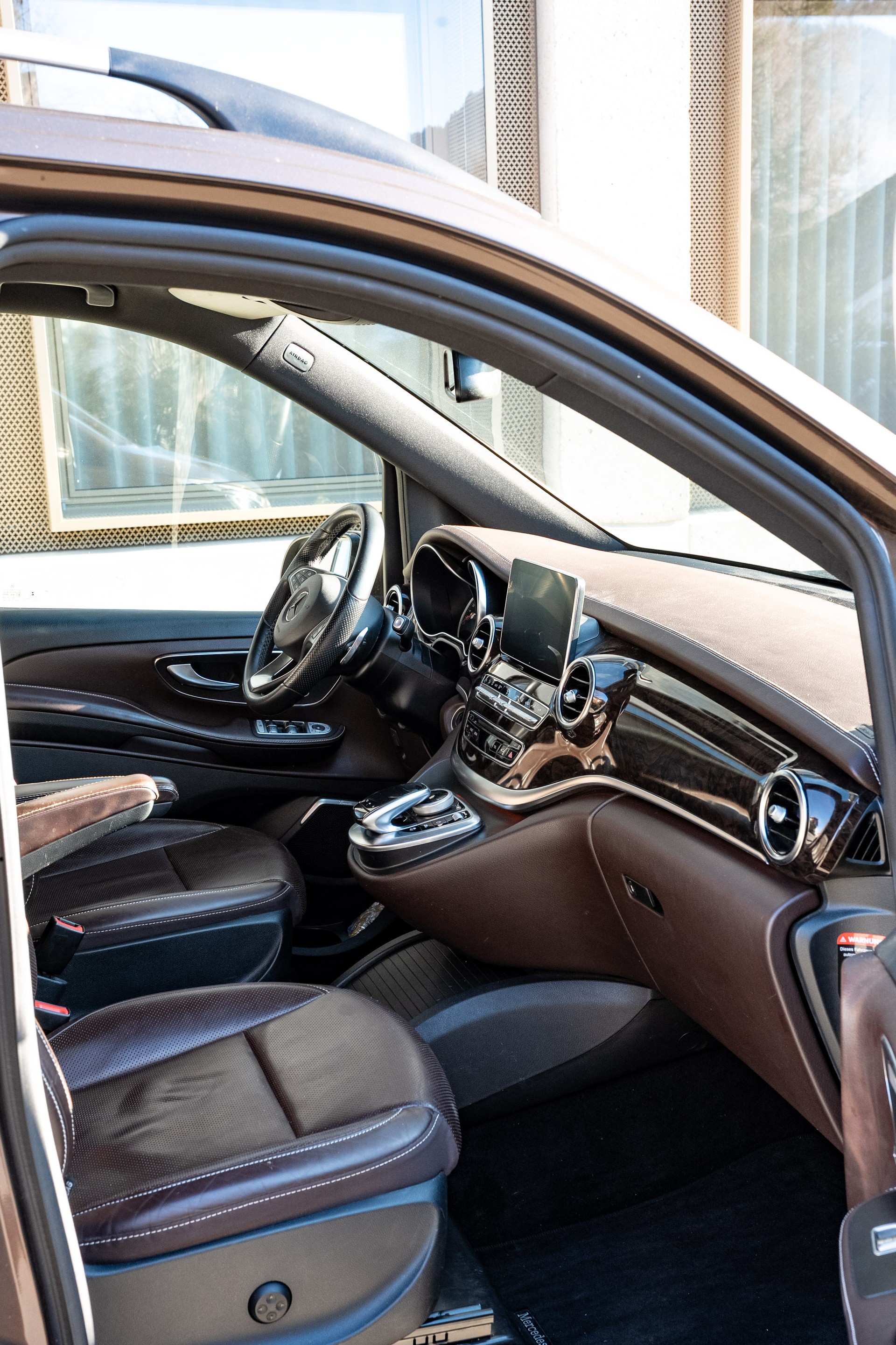 MERCEDES-BENZ V 250 d Swiss Edition extralang 4M 7G-Tronic-image-4