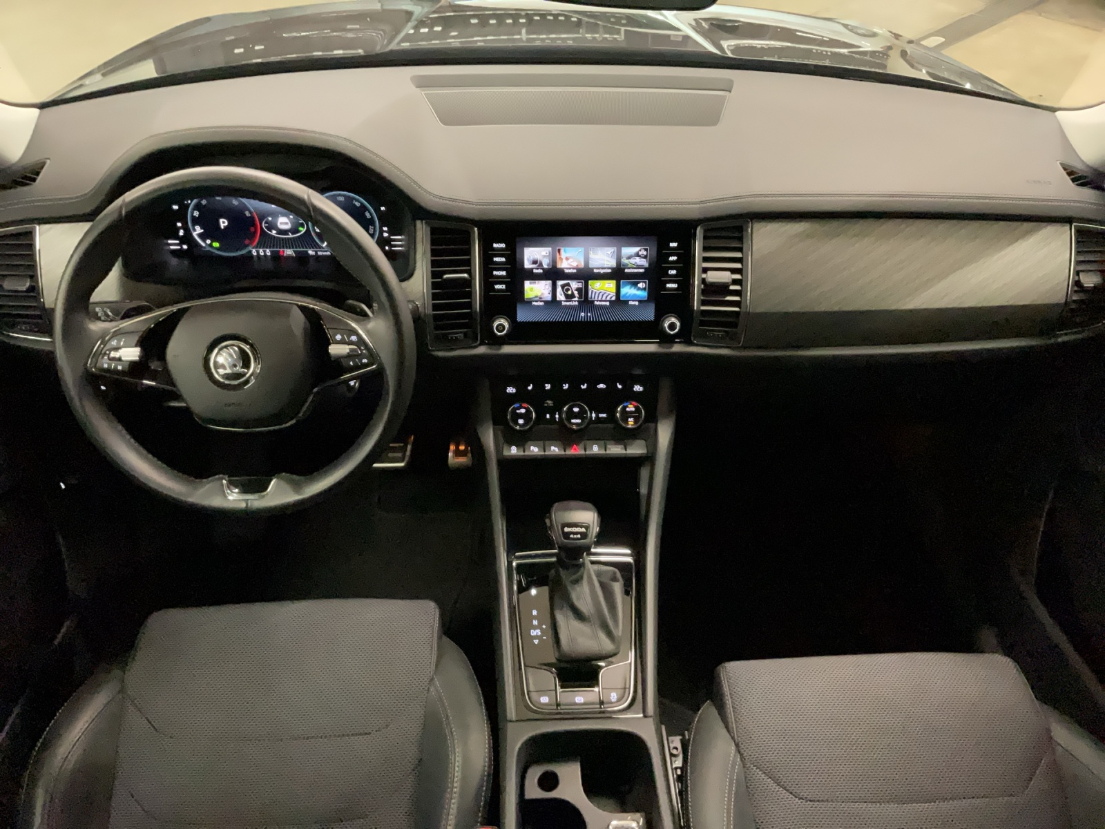 SKODA Kodiaq 2.0 TSI 4x4 Style-image-7