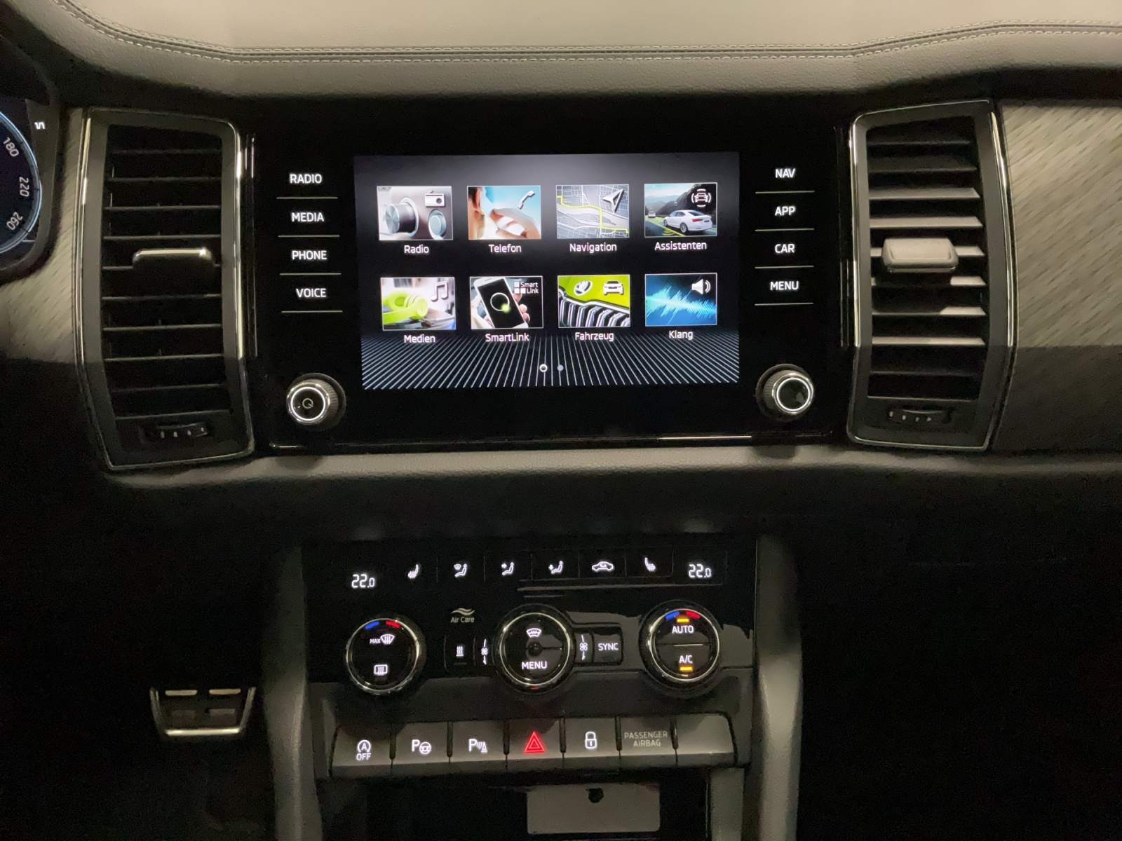SKODA Kodiaq 2.0 TSI 4x4 Style-image-9