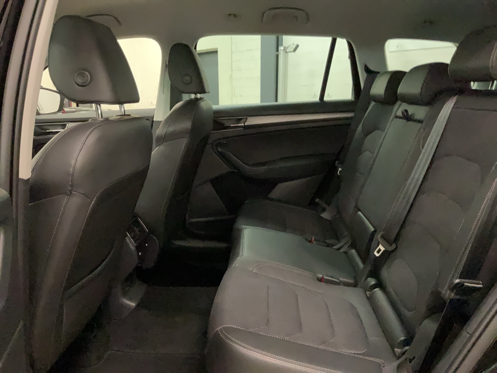 SKODA Kodiaq 2.0 TSI 4x4 Style-image-10