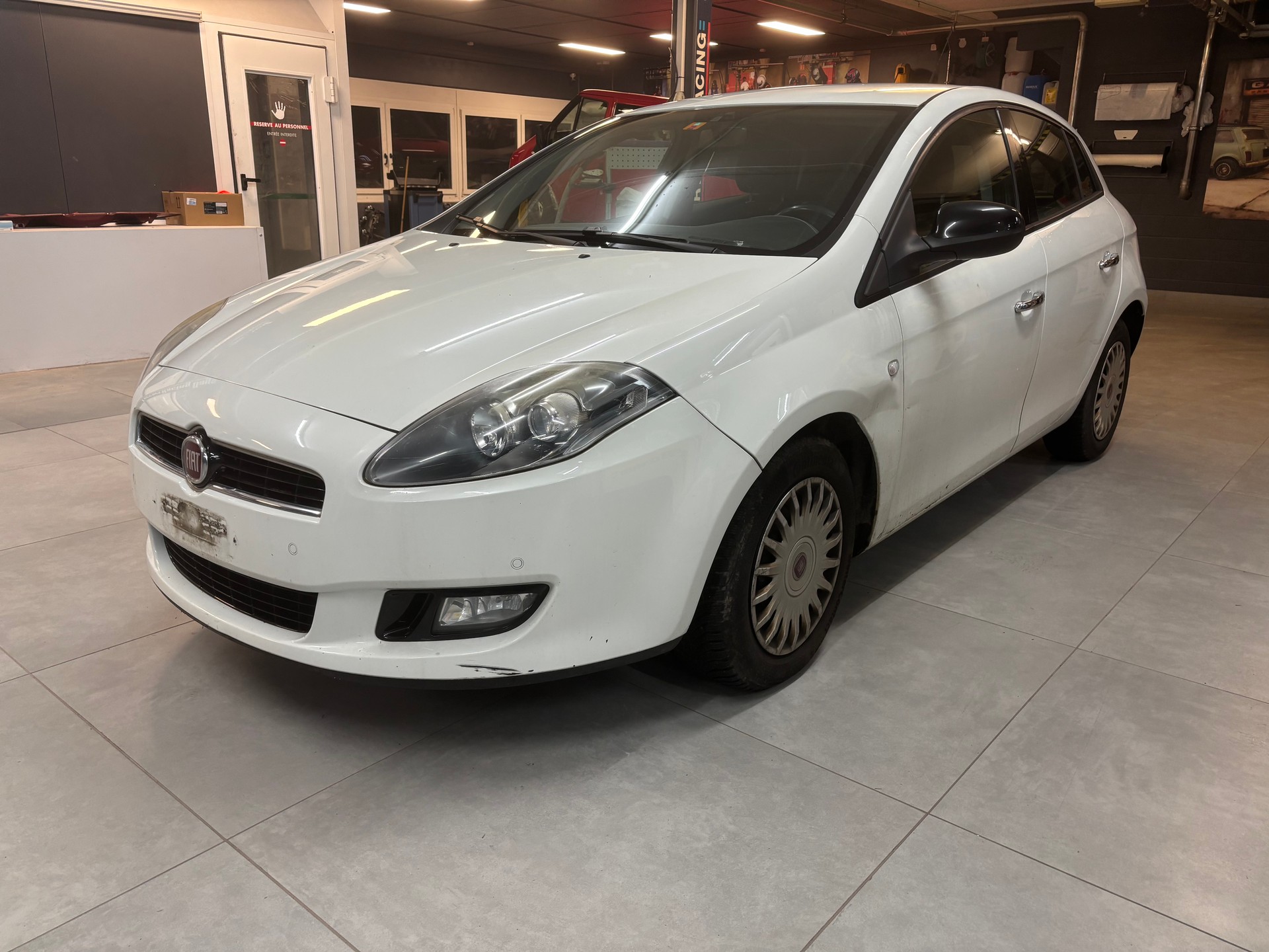 FIAT Bravo 1.4 16V Turbo Street-image-0