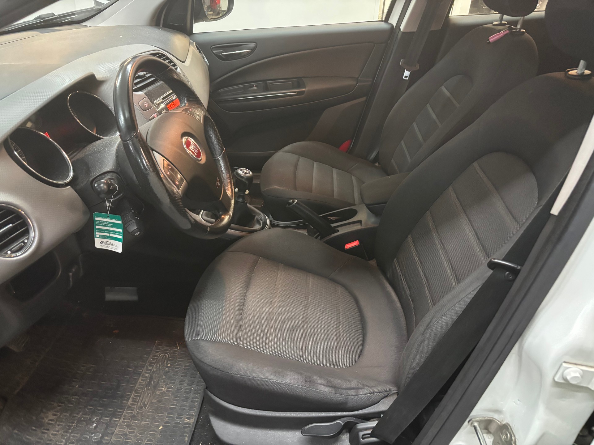 FIAT Bravo 1.4 16V Turbo Street-image-8