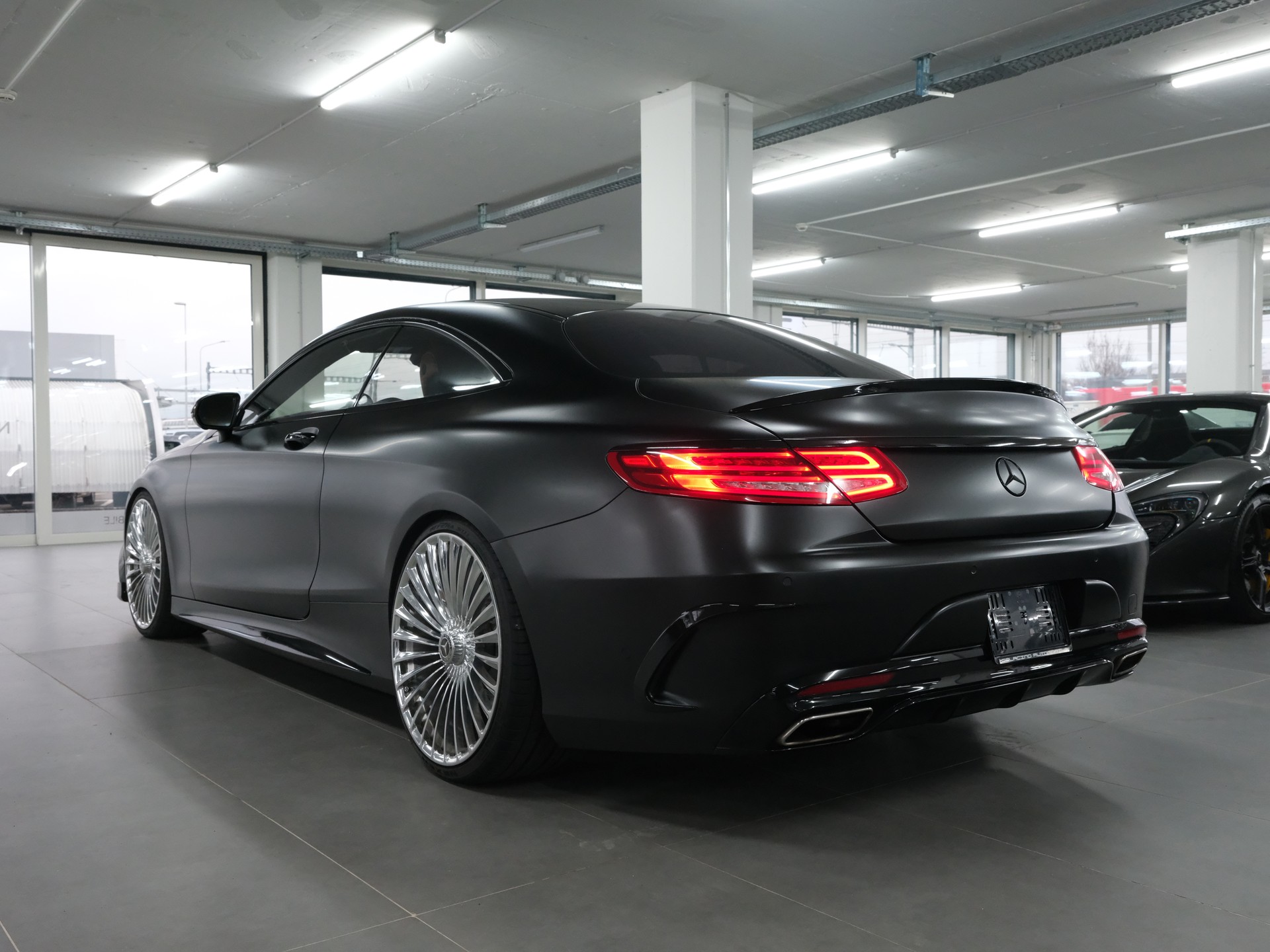 MERCEDES-BENZ S 500 Coupé 4Matic 9G-Tronic-image-4