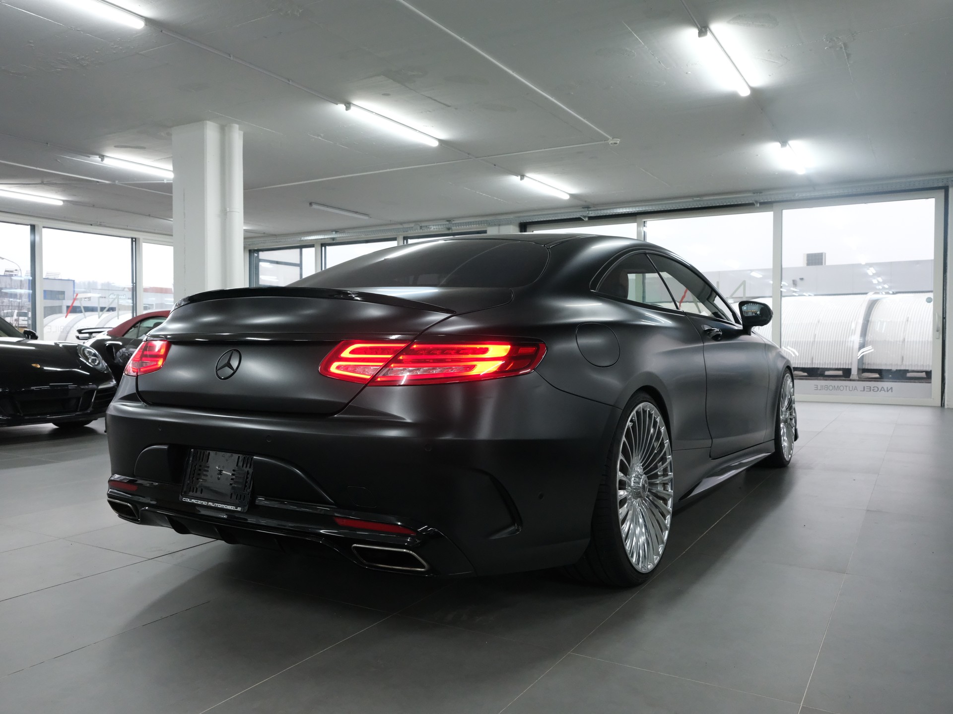 MERCEDES-BENZ S 500 Coupé 4Matic 9G-Tronic-image-2