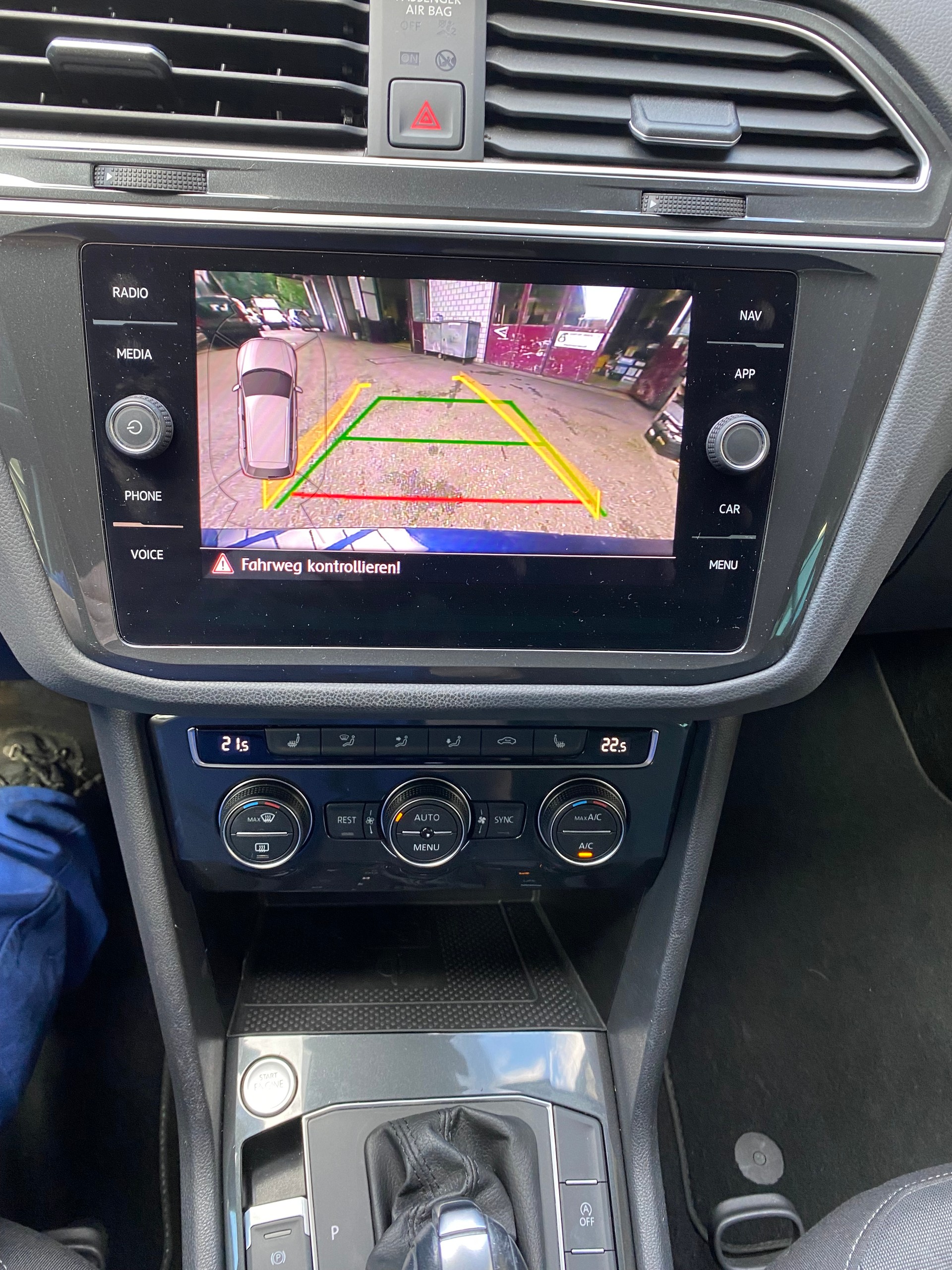 VW Tiguan 2.0TSI Comfortline 4Motion DSG-image-4