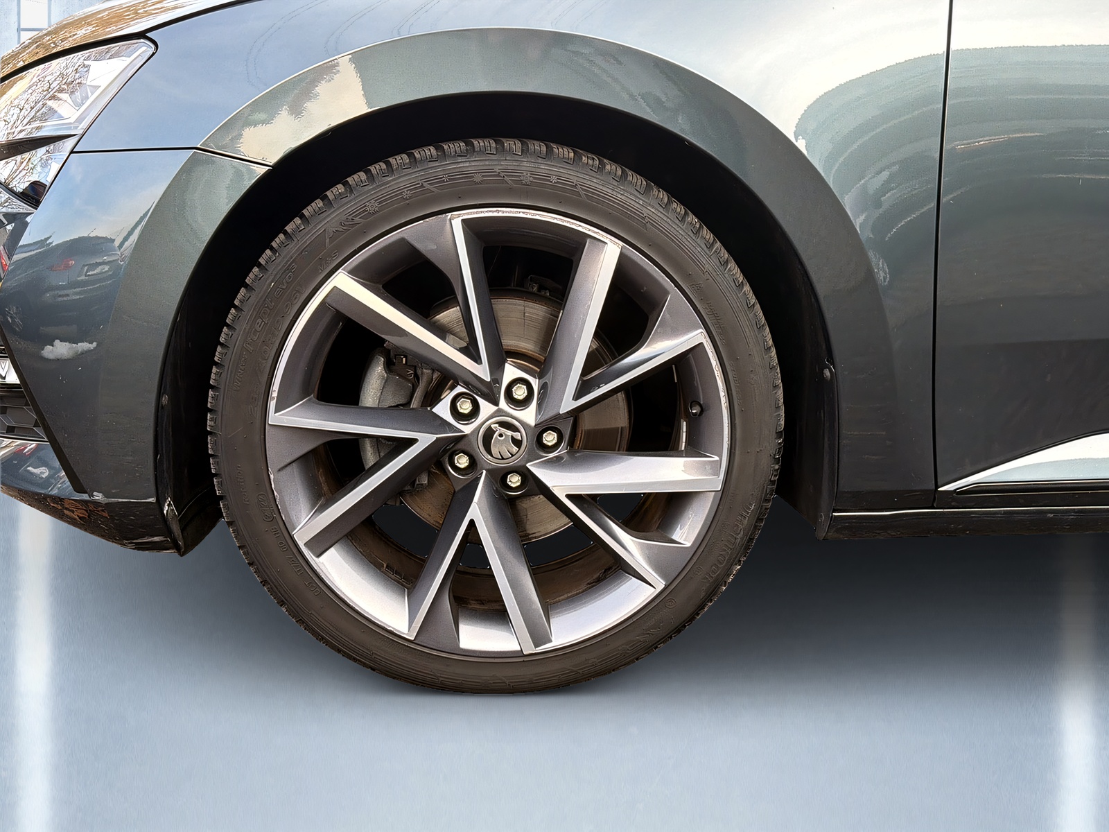 SKODA Superb Combi 2.0 TDi SportLine 4x4 DSG-image-8