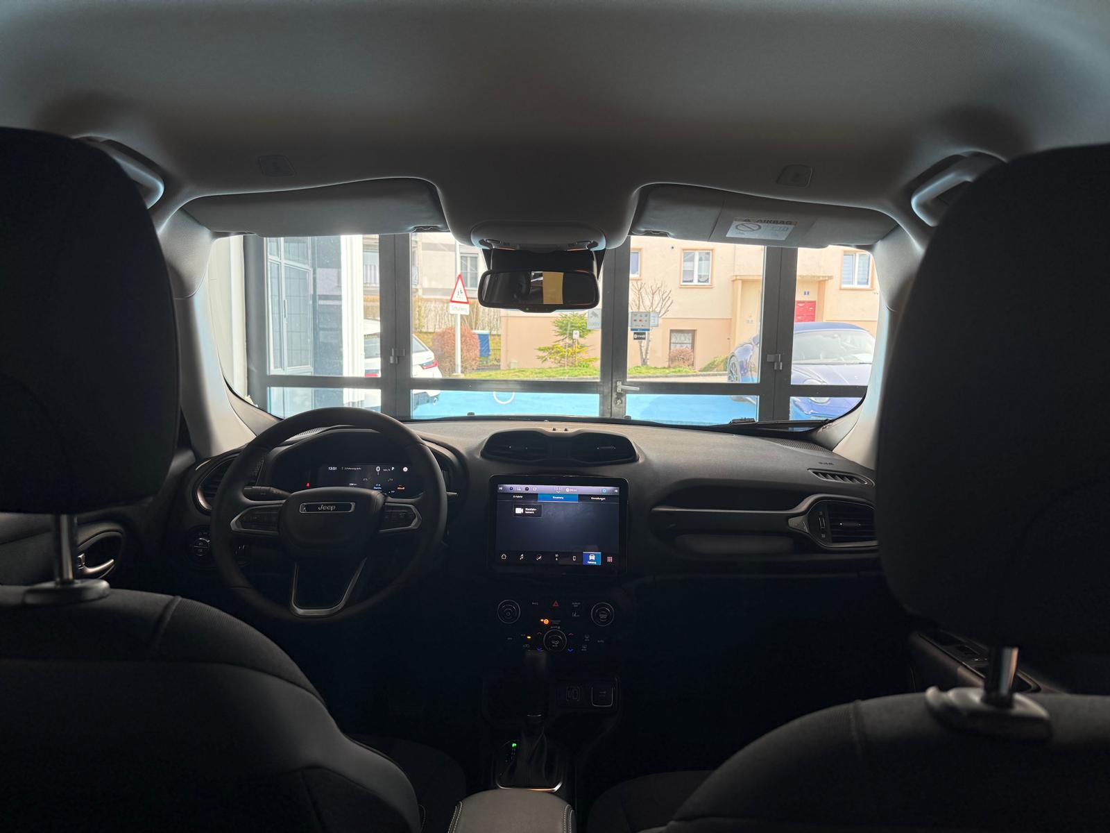 JEEP Renegade 1.5 MHEV Altitude T4-image-18