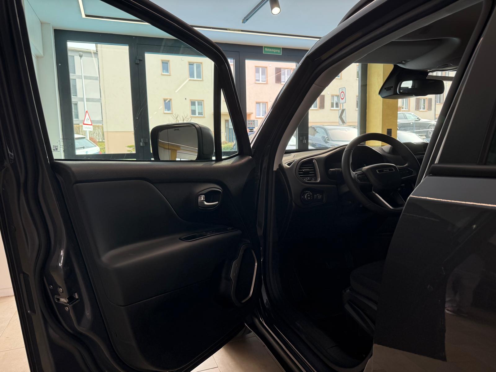 JEEP Renegade 1.5 MHEV Altitude T4-image-9