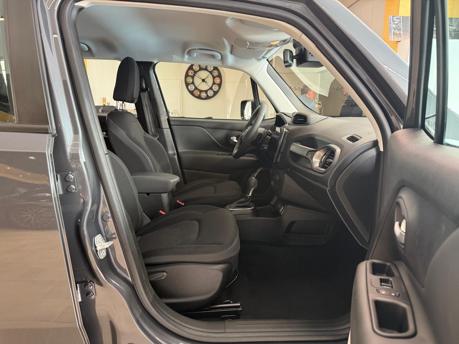 JEEP Renegade 1.5 MHEV Altitude T4-image-12