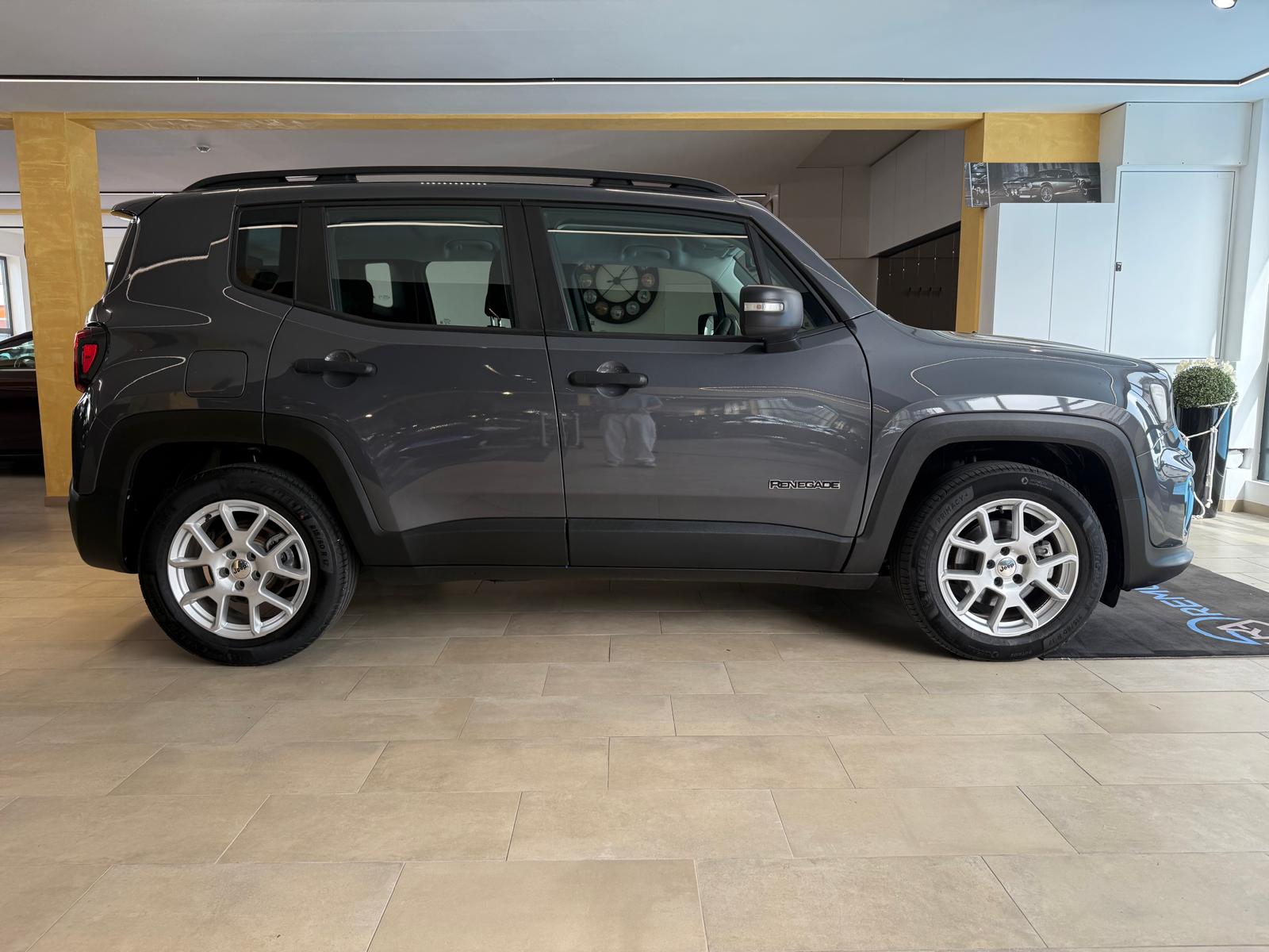 JEEP Renegade 1.5 MHEV Altitude T4-image-1