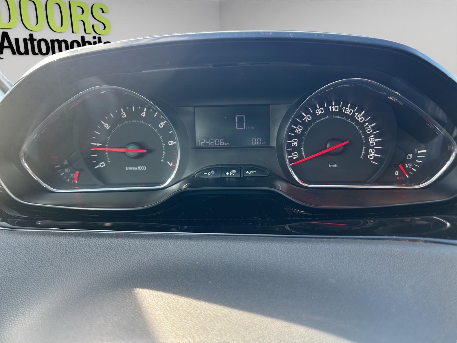 PEUGEOT 208 1.4 VTI Active-image-20