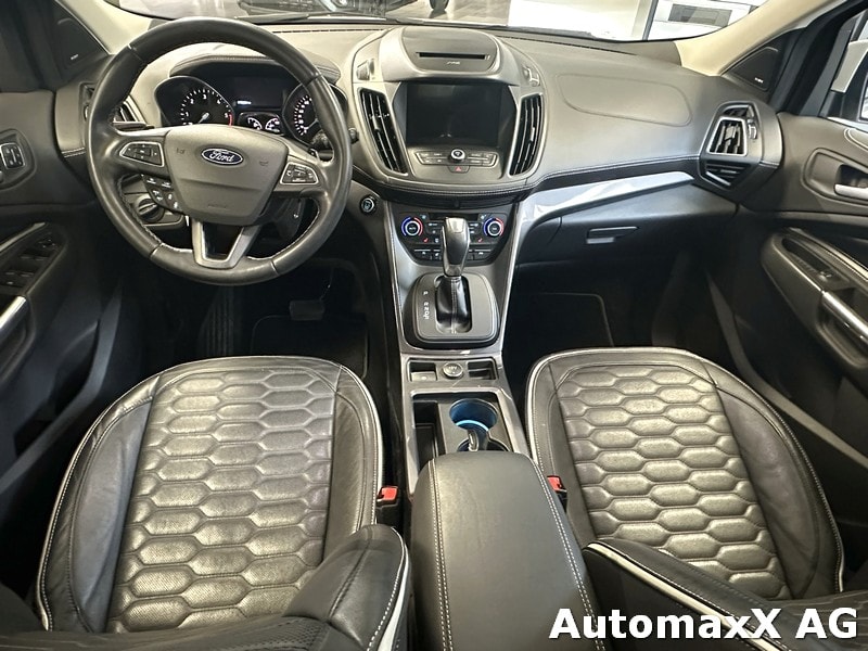 FORD Kuga 2.0 TDCi 180 Vignale FPS-image-11