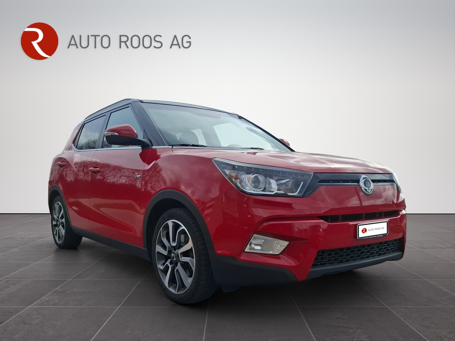 KGM-SsangYong Tivoli 1.6 e-XGi Sapphire 4WD Automatic-image-7