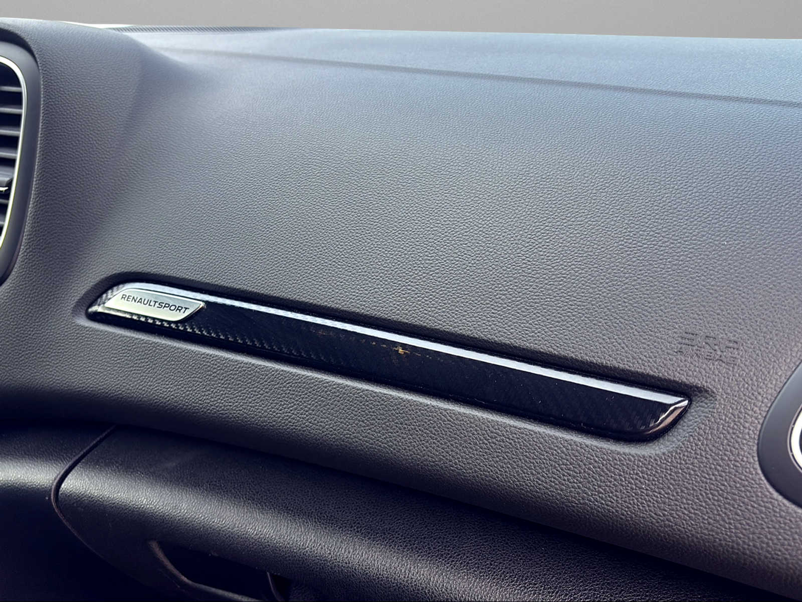 RENAULT Mégane R.S. Ultime 300 EDC-image-14